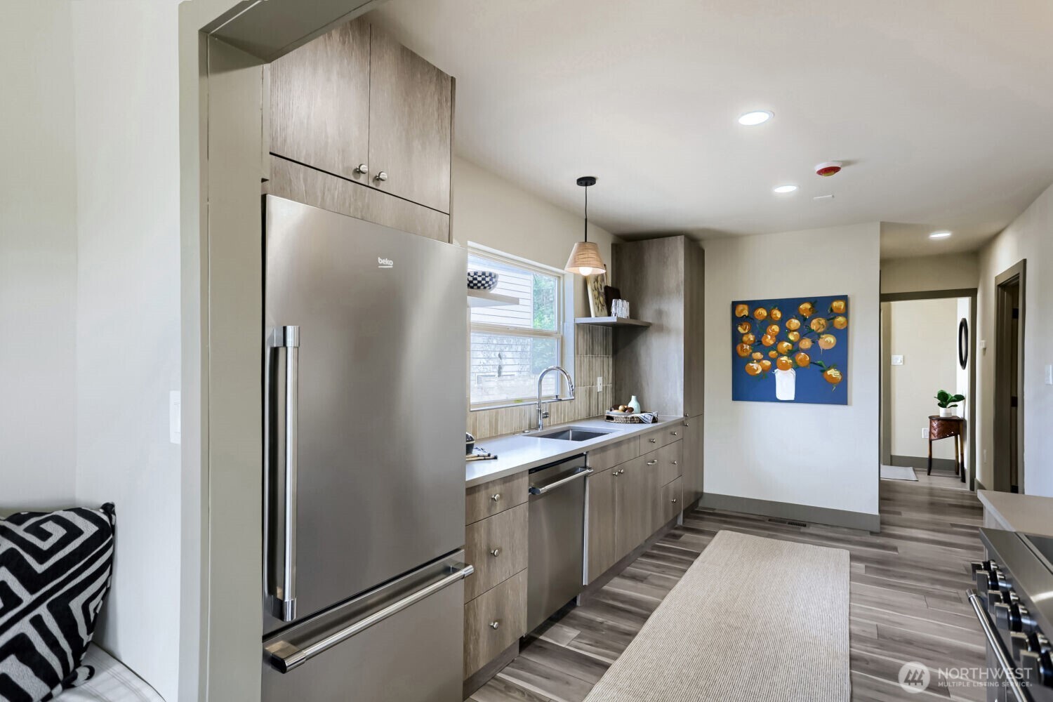 4582 22nd Avenue SW, Seattle, WA 98106