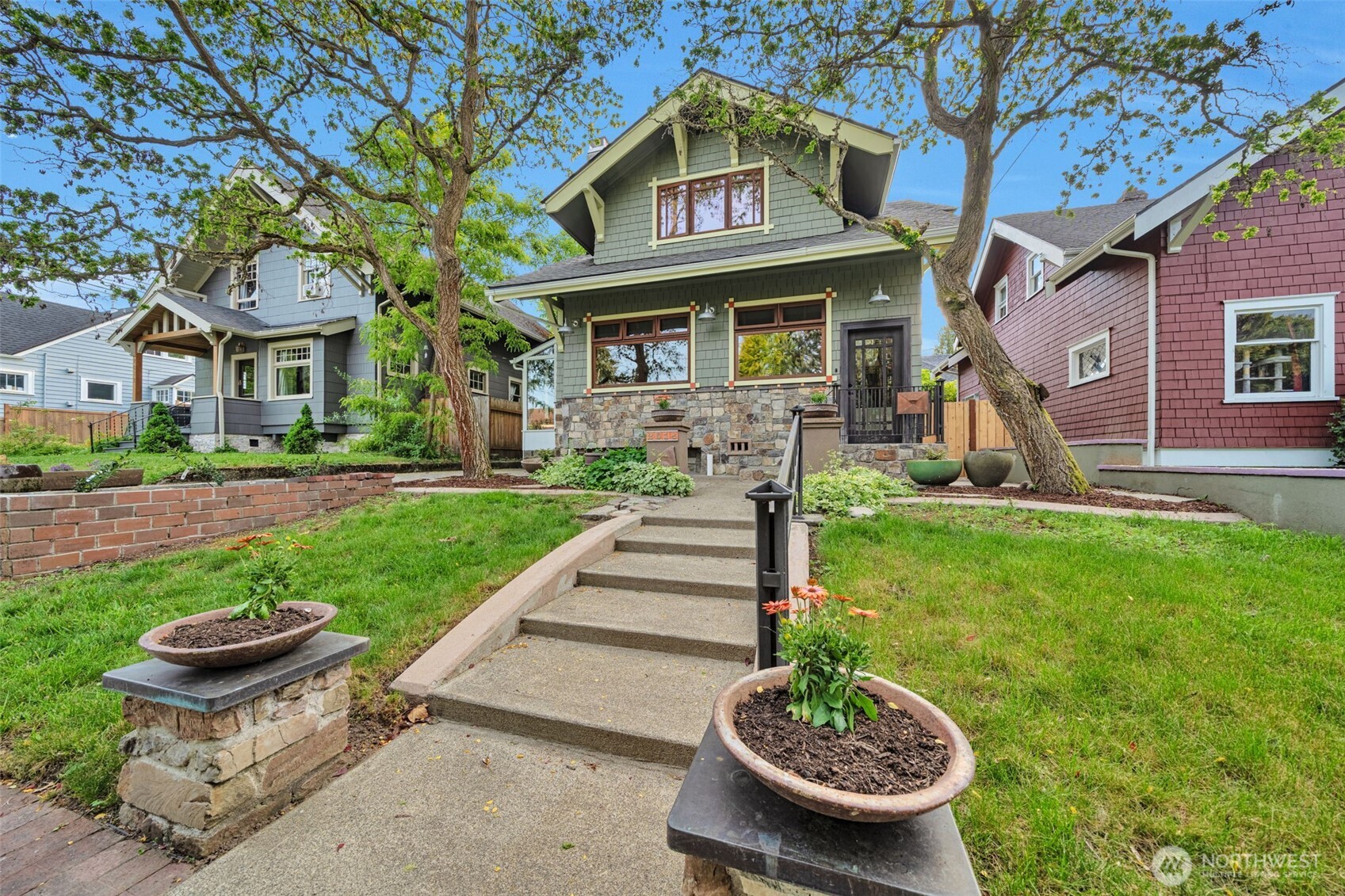2614 N Lawrence Street , Tacoma, WA 98407