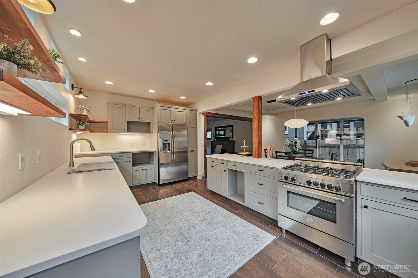 2614 N Lawrence Street , Tacoma, WA 98407