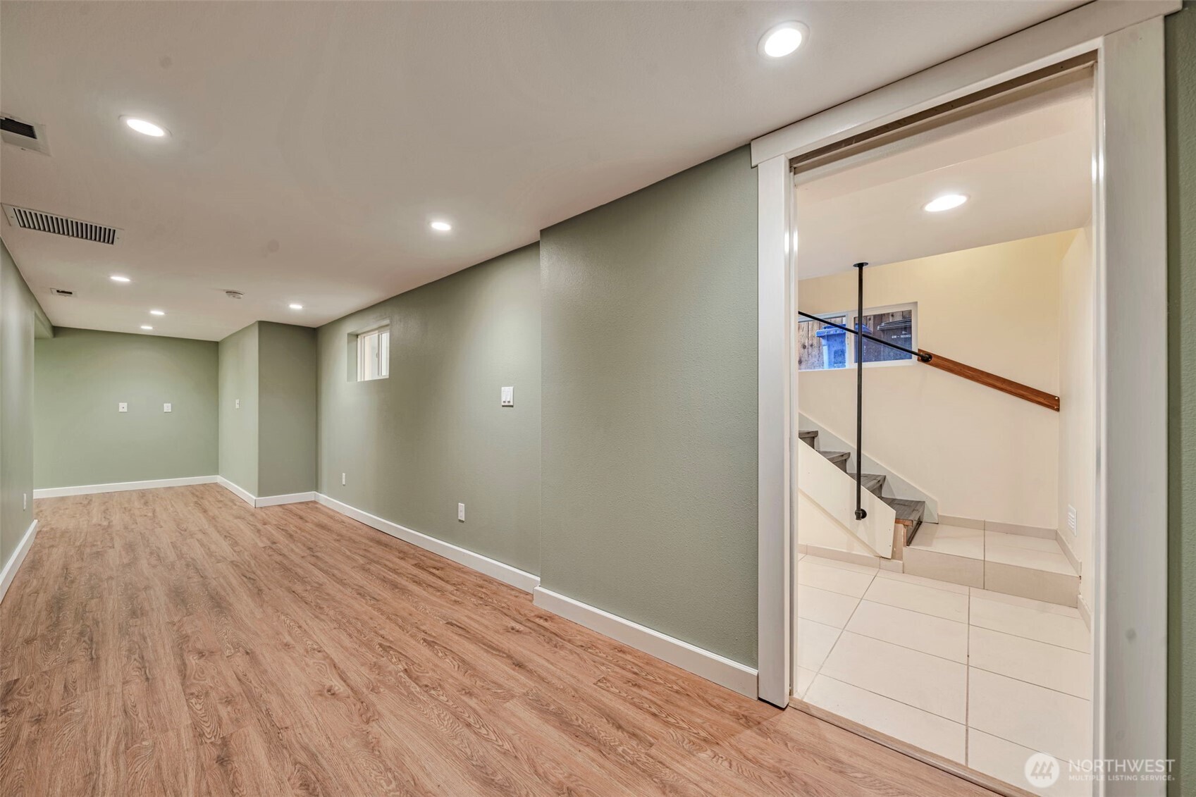 2614 N Lawrence Street , Tacoma, WA 98407