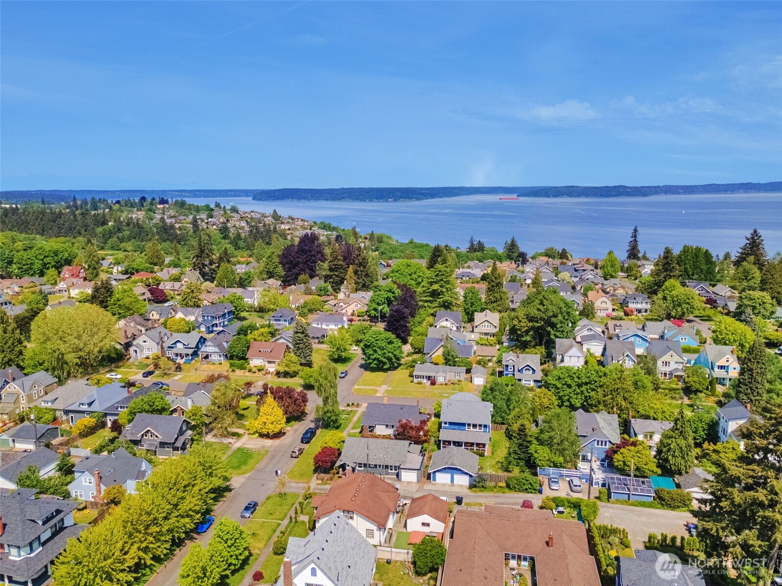 2614 N Lawrence Street , Tacoma, WA 98407