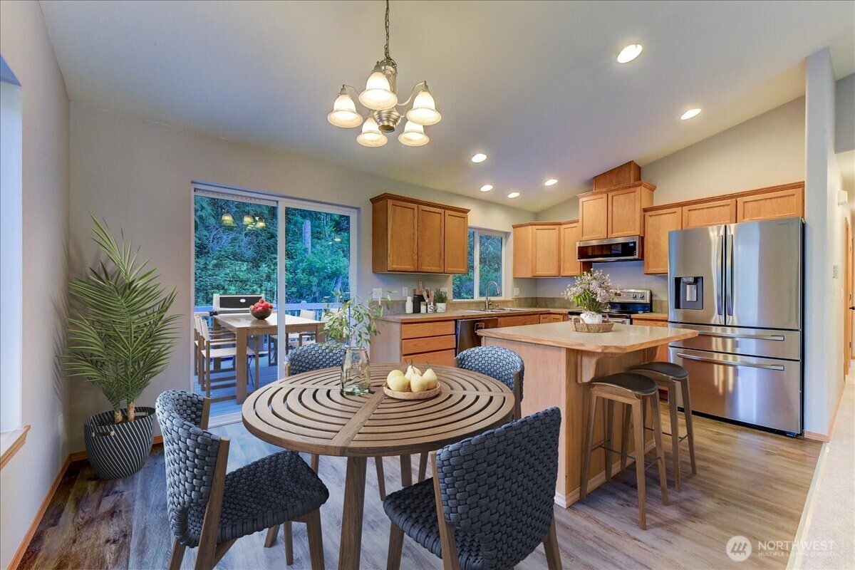 12912 Green Mountain Way , Granite Falls, WA 98252