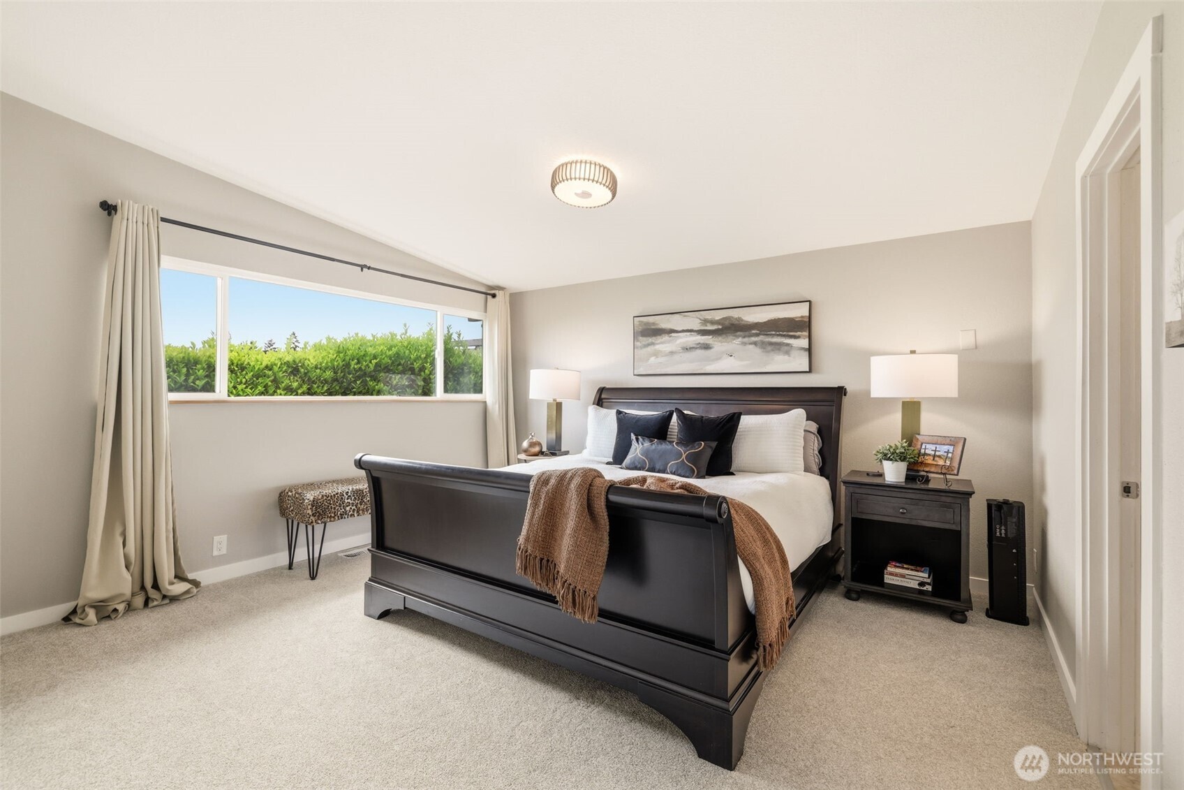 5578 Broad View Avenue NE, Tacoma, WA 98422