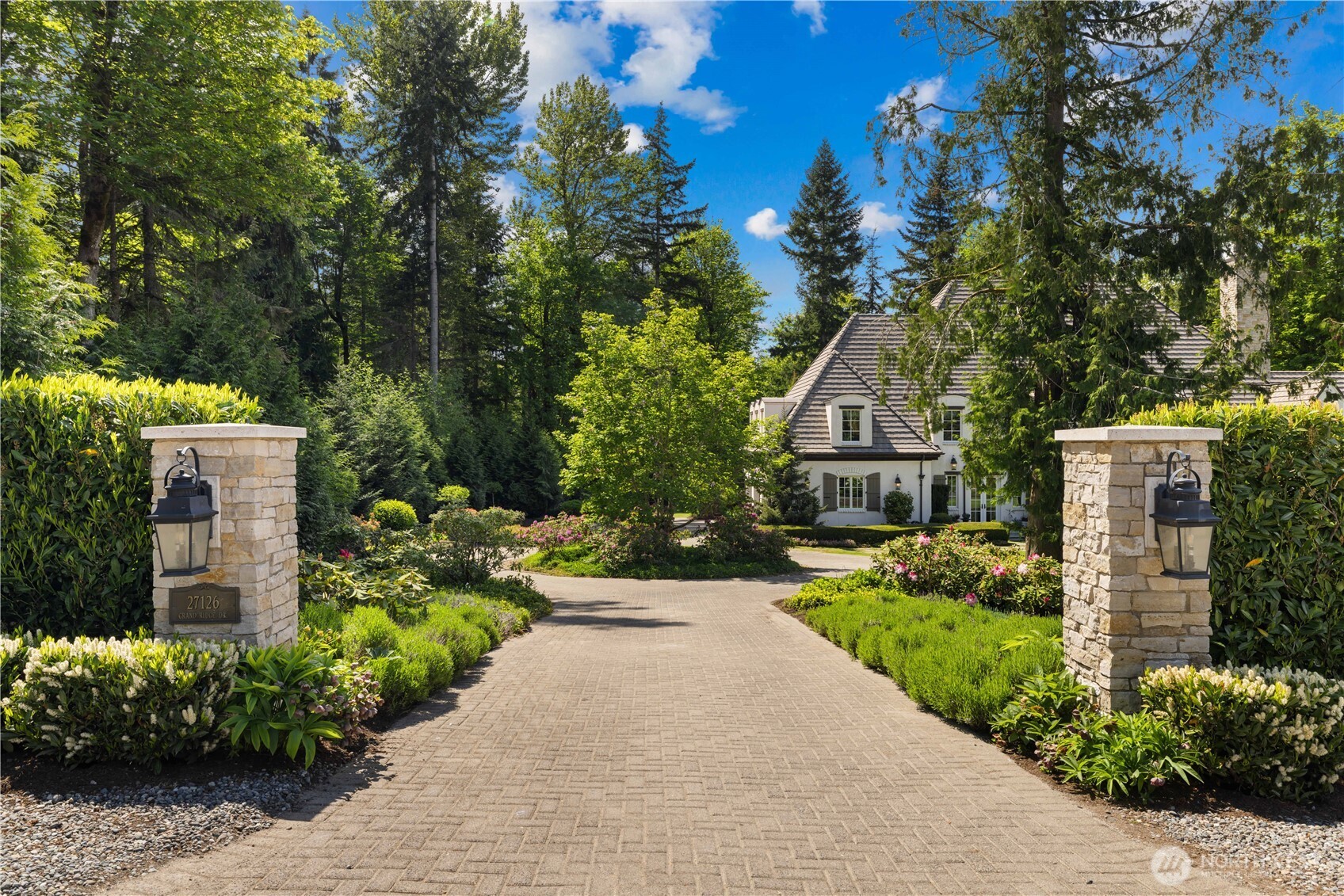 27126 SE Grand Ridge Drive , Issaquah, WA 98029