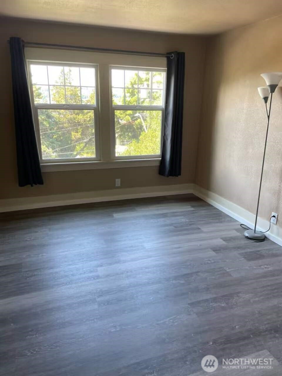 1606 Lakeview Boulevard E, Seattle, WA 98102