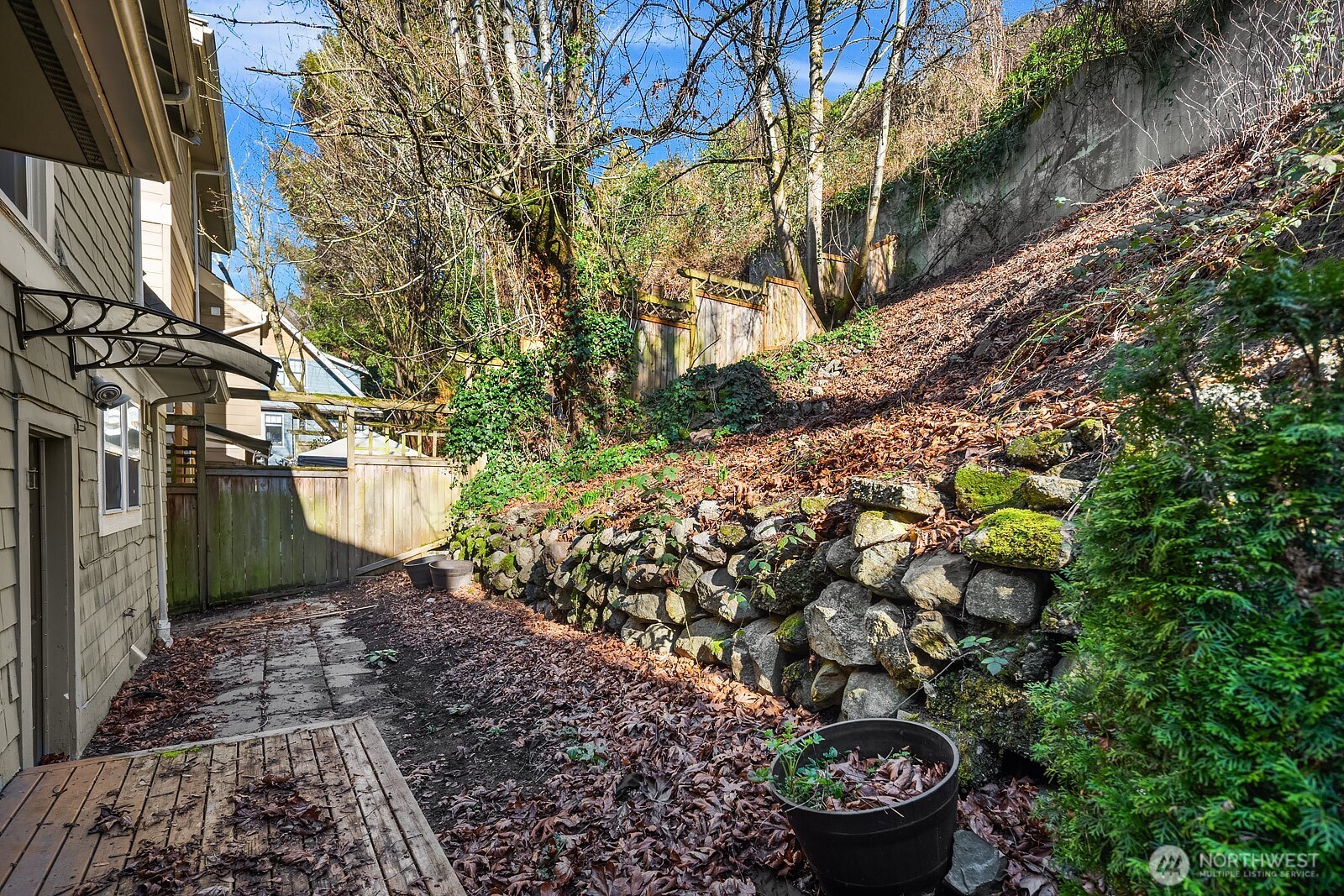 1606 Lakeview Boulevard E, Seattle, WA 98102