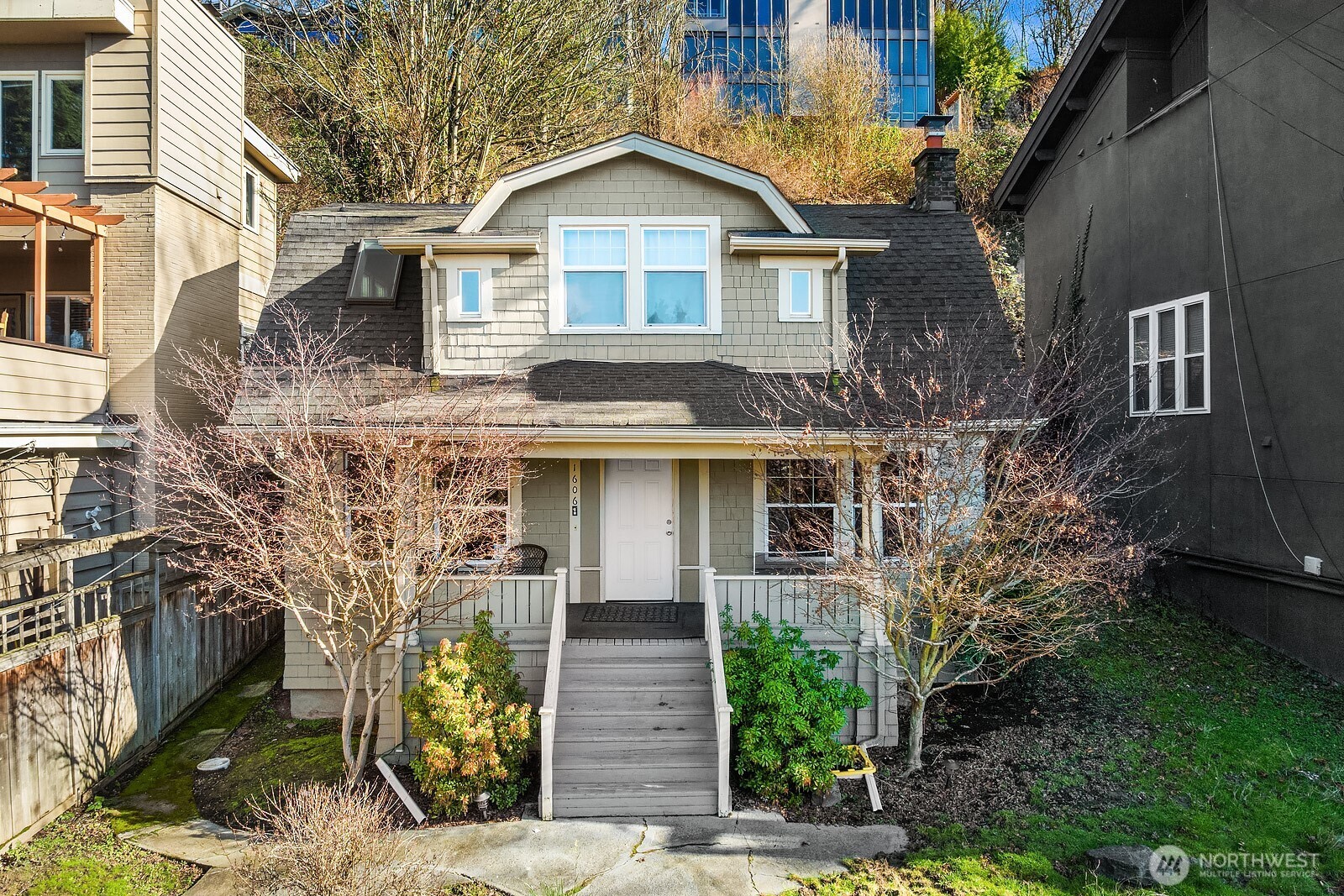 1606 Lakeview Boulevard E, Seattle, WA 98102