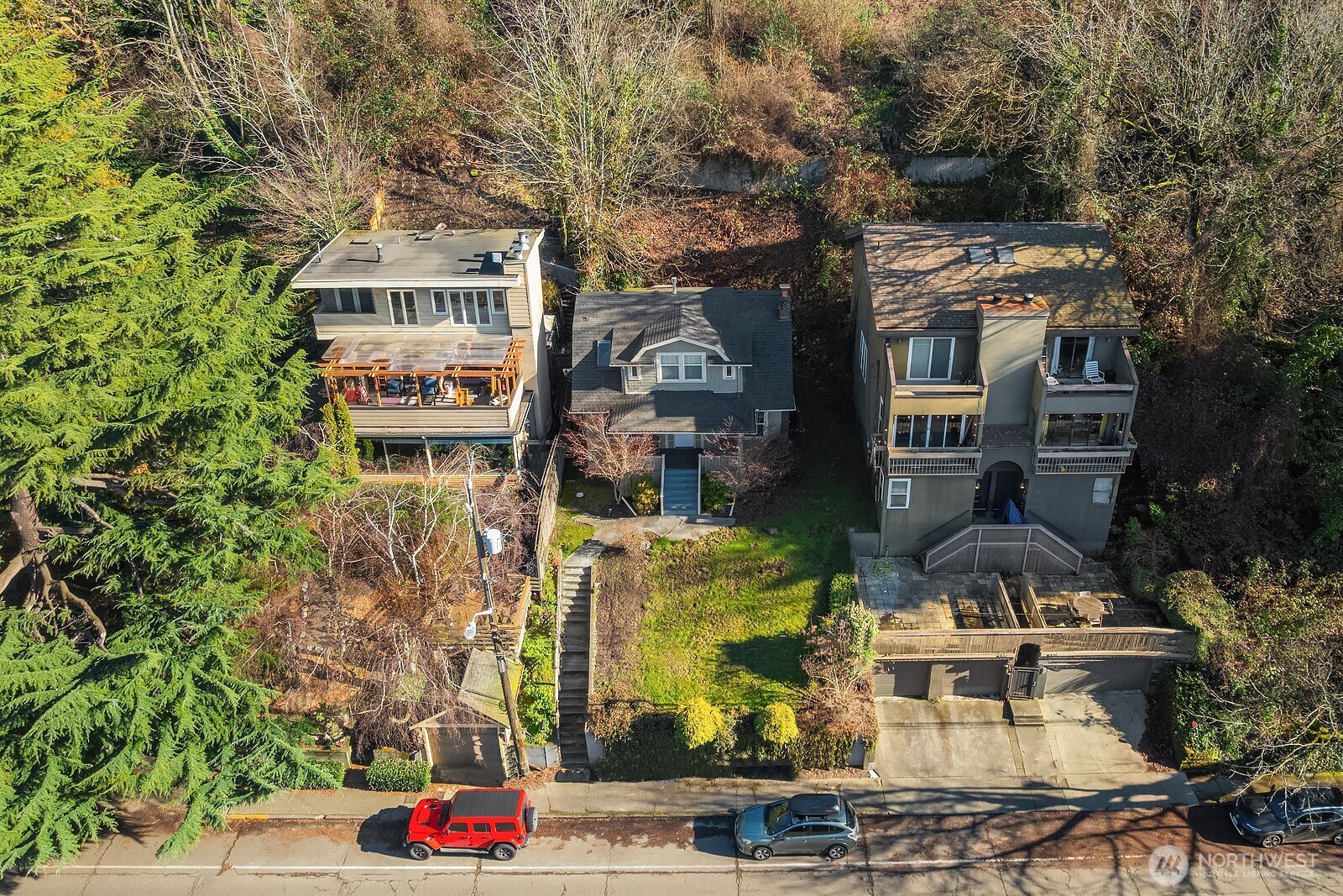1606 Lakeview Boulevard E, Seattle, WA 98102