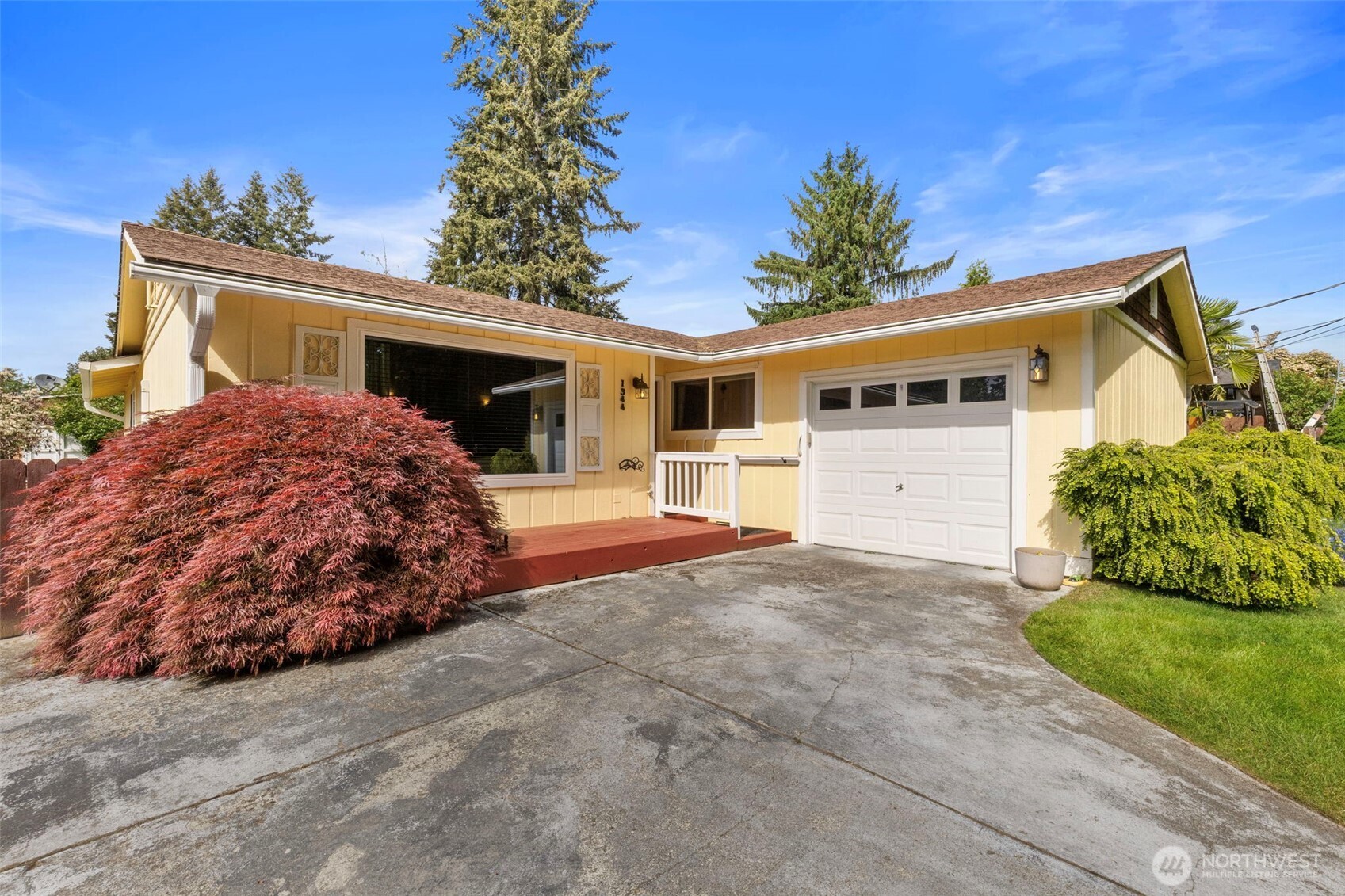 1344 NE Franklin Avenue , Bremerton, WA 98311