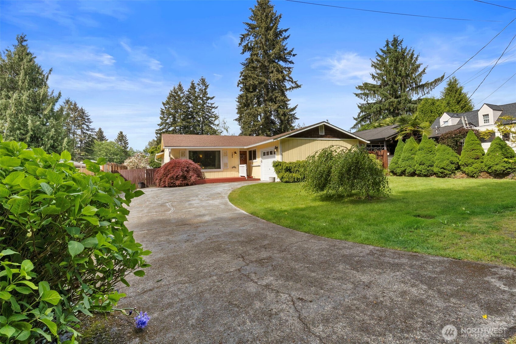 1344 NE Franklin Avenue , Bremerton, WA 98311