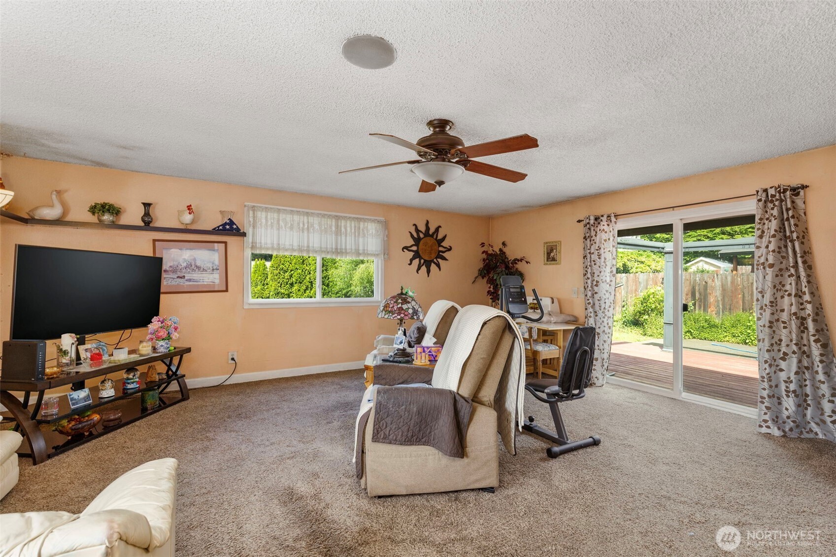 1344 NE Franklin Avenue , Bremerton, WA 98311