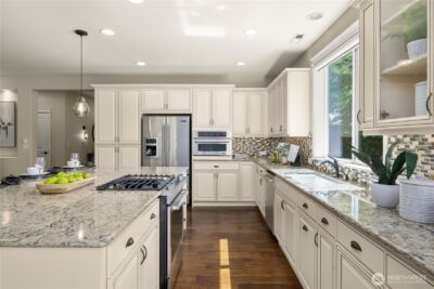 14210 188th Avenue E, Bonney Lake, WA 98391-9639 - Photo 7