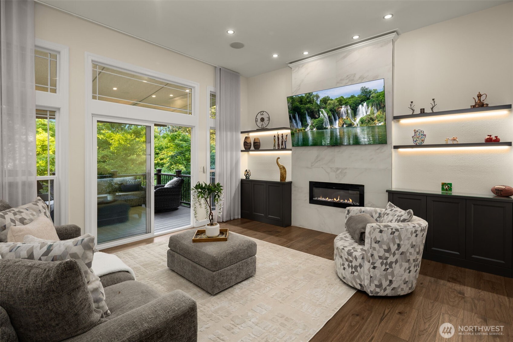 14102 SE 42nd Street , Bellevue, WA 98006