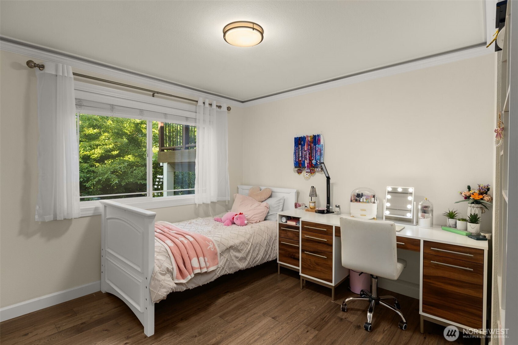 14102 SE 42nd Street , Bellevue, WA 98006