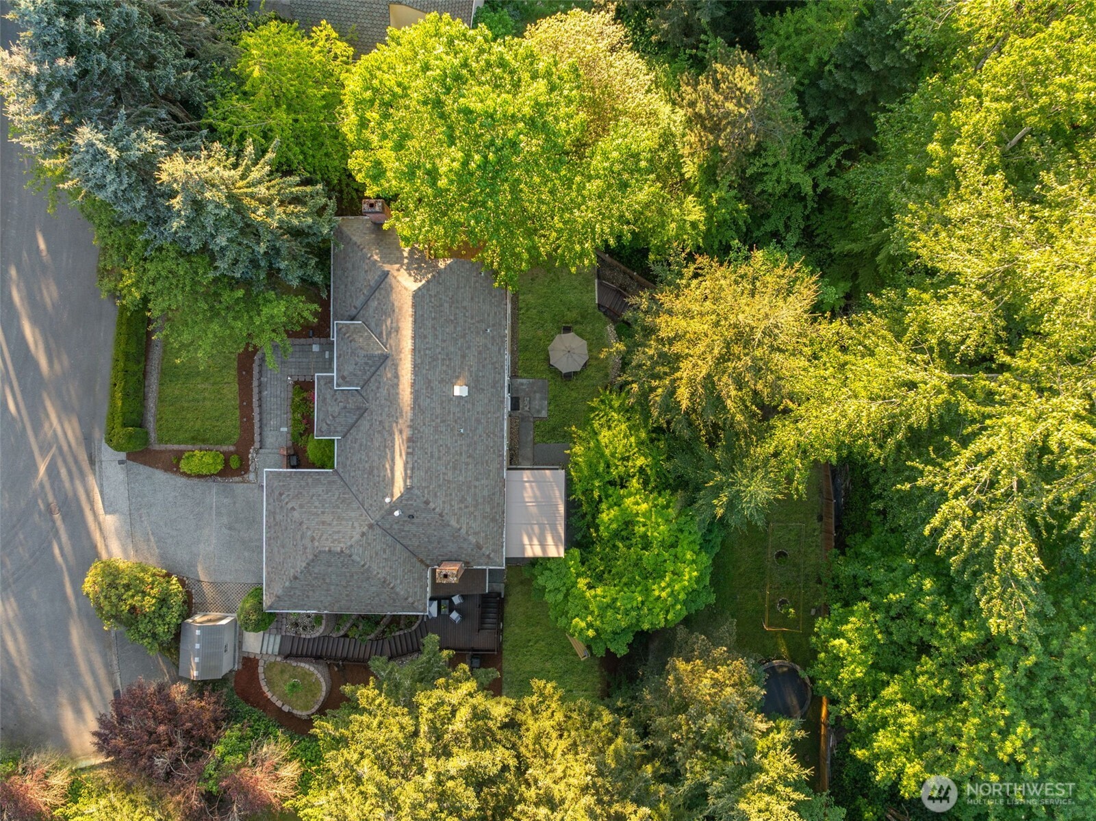 14102 SE 42nd Street , Bellevue, WA 98006