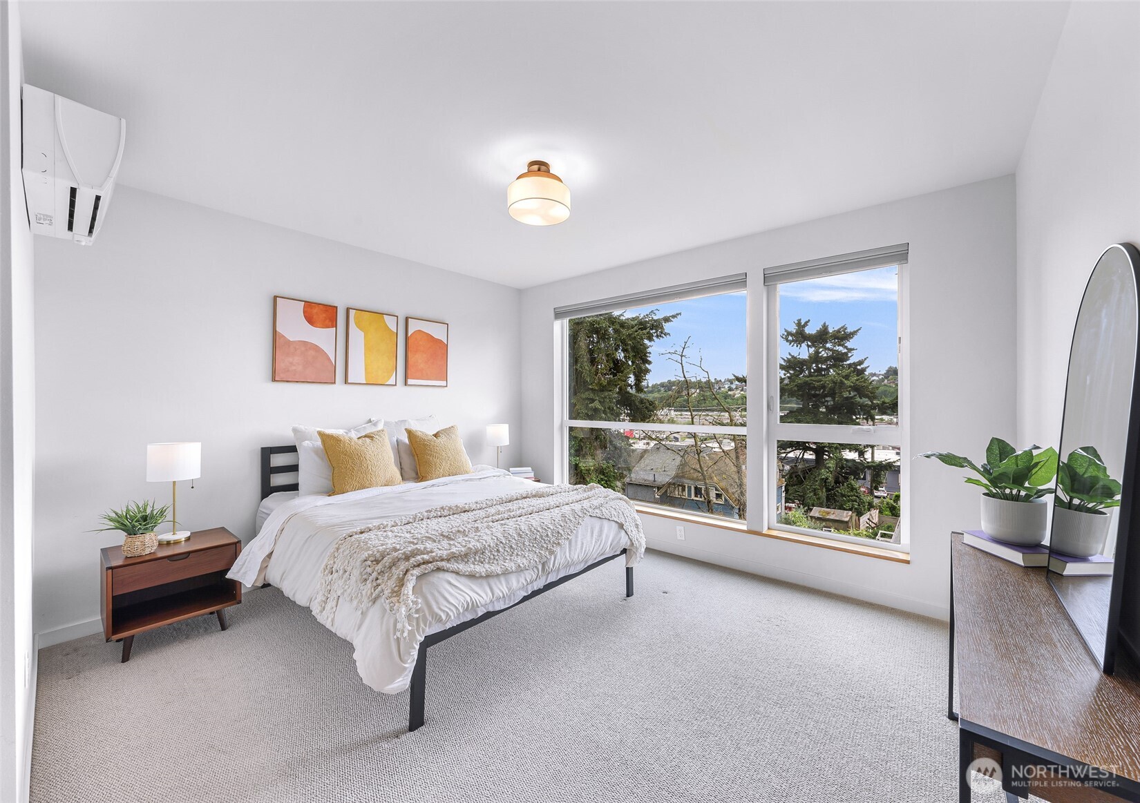 2265 14th Avenue W, Seattle, WA 98119