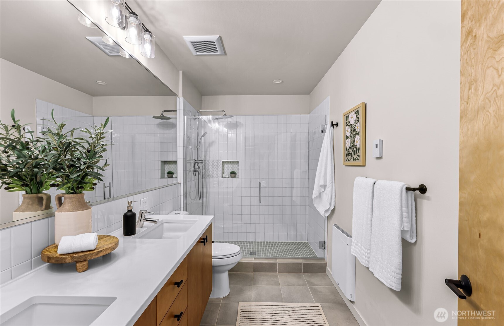 2265 14th Avenue W, Seattle, WA 98119