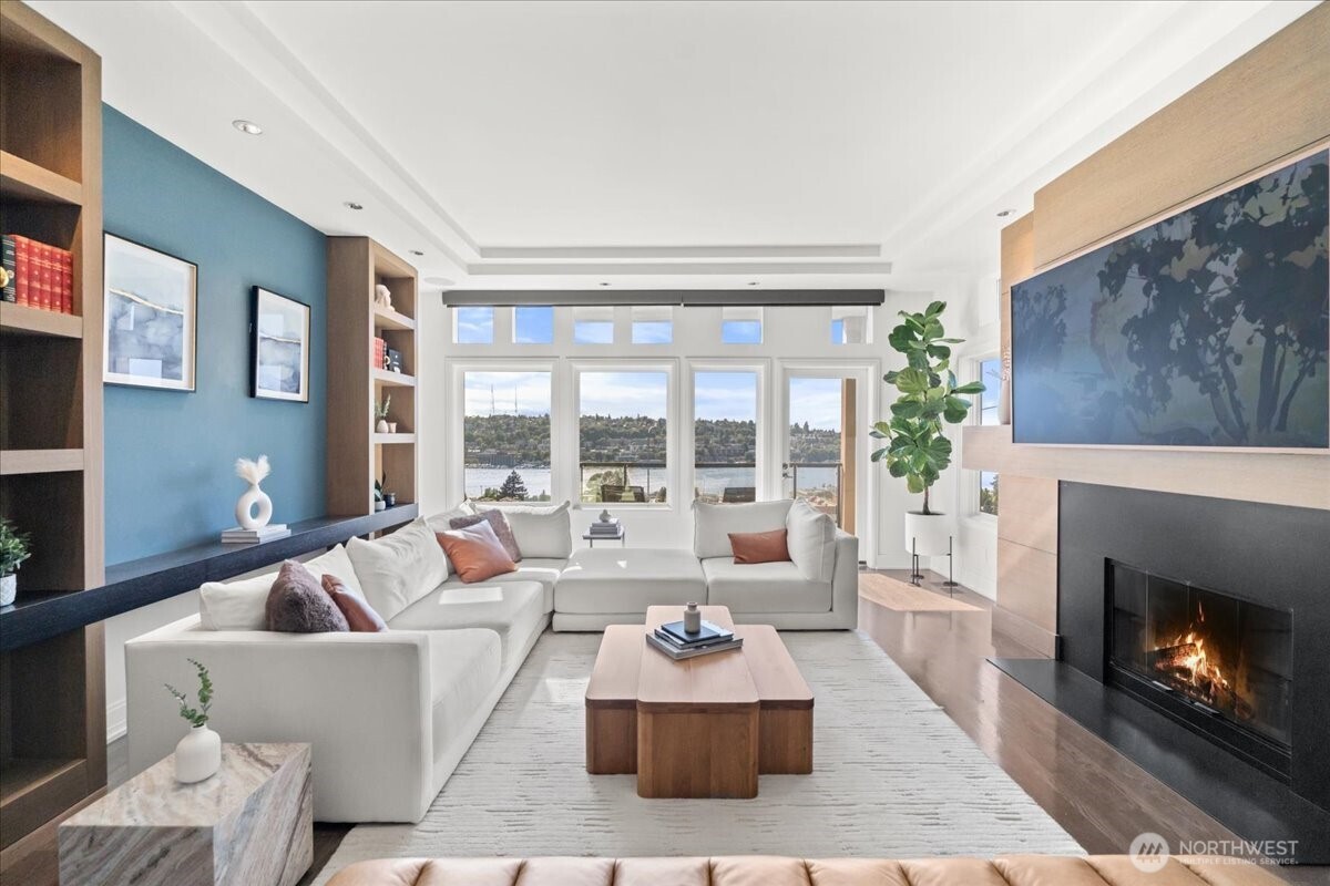1958 Harvard Avenue E #201, Seattle, WA 98102