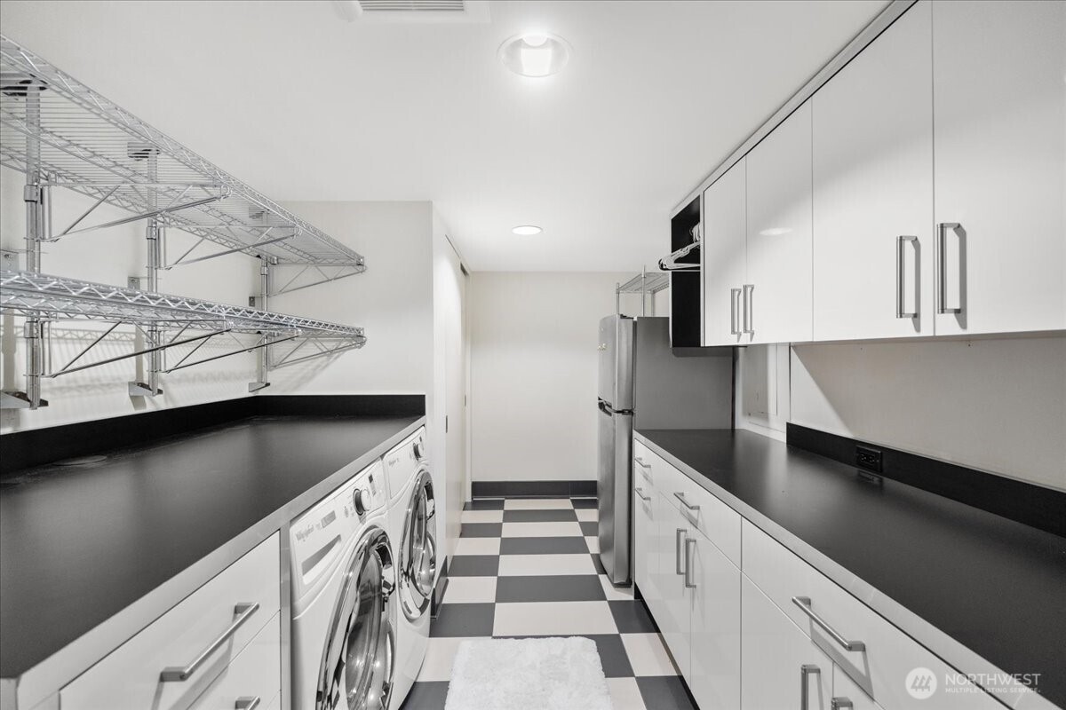 1958 Harvard Avenue E #201, Seattle, WA 98102