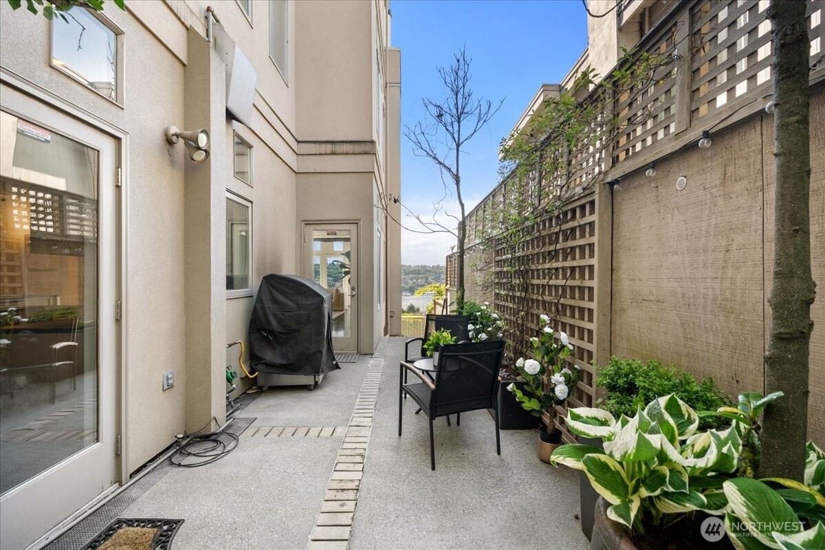 1958 Harvard Avenue E #201, Seattle, WA 98102