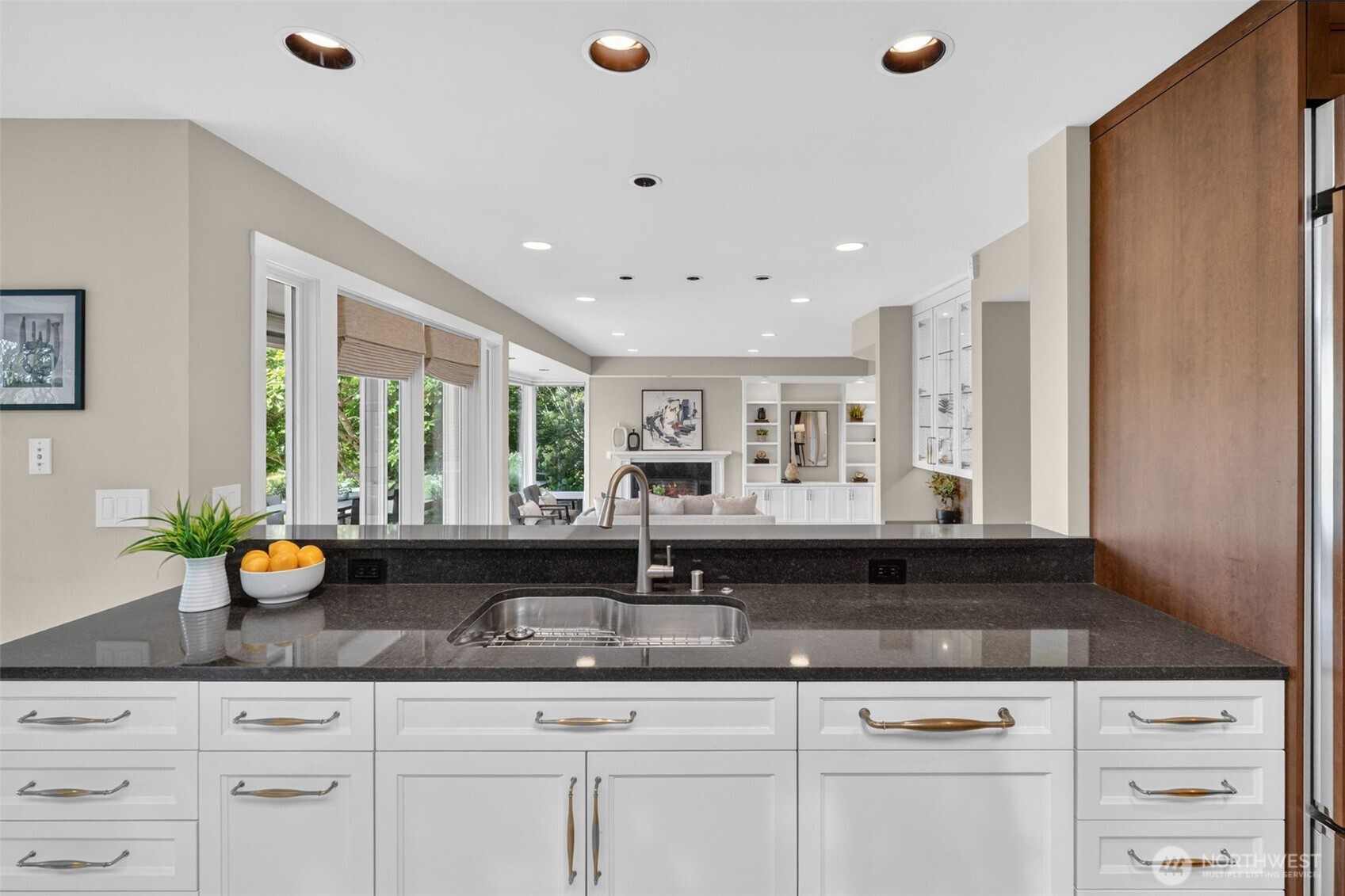 9829 NE 1st Street , Bellevue, WA 98004