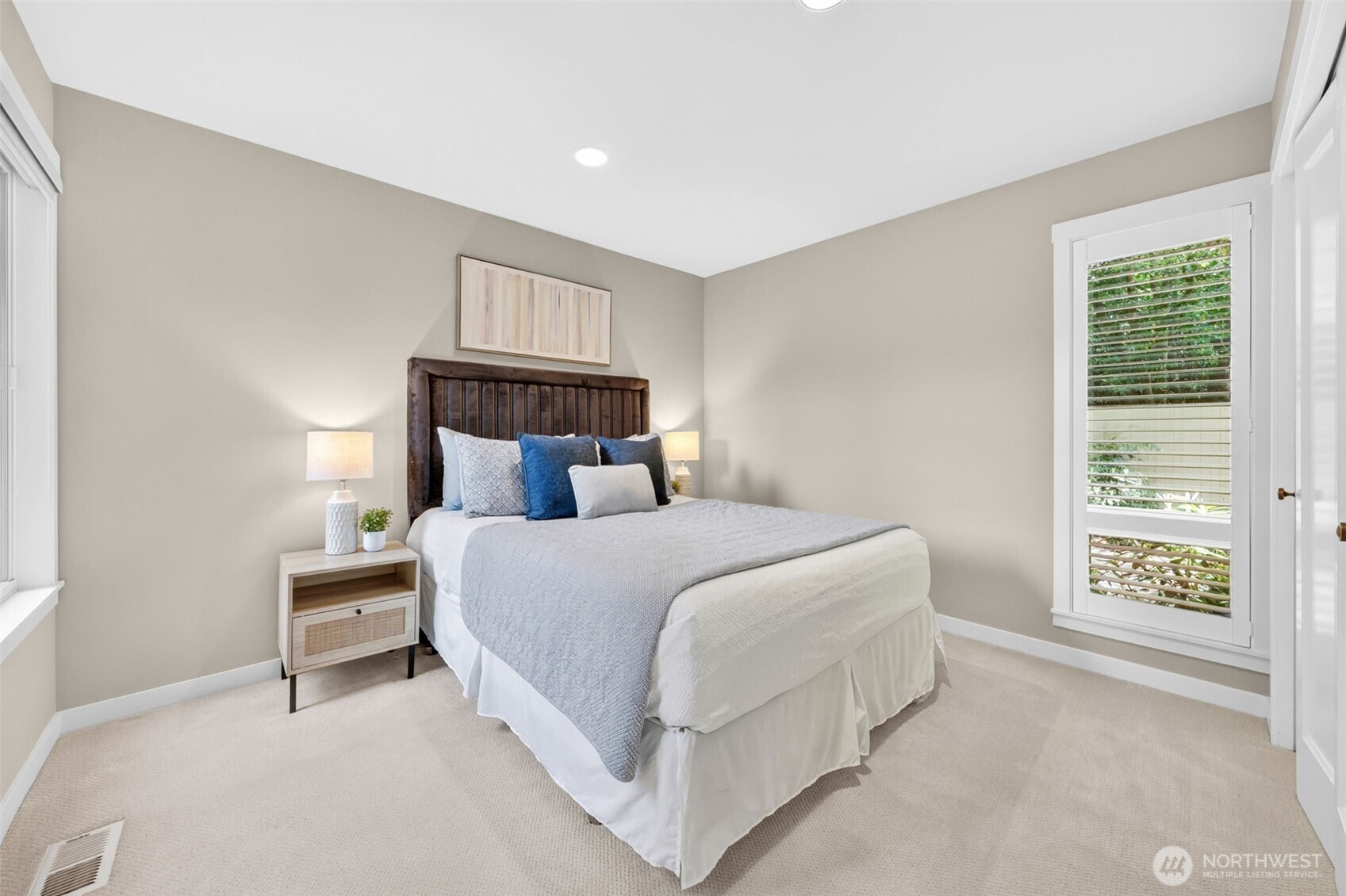 9829 NE 1st Street , Bellevue, WA 98004