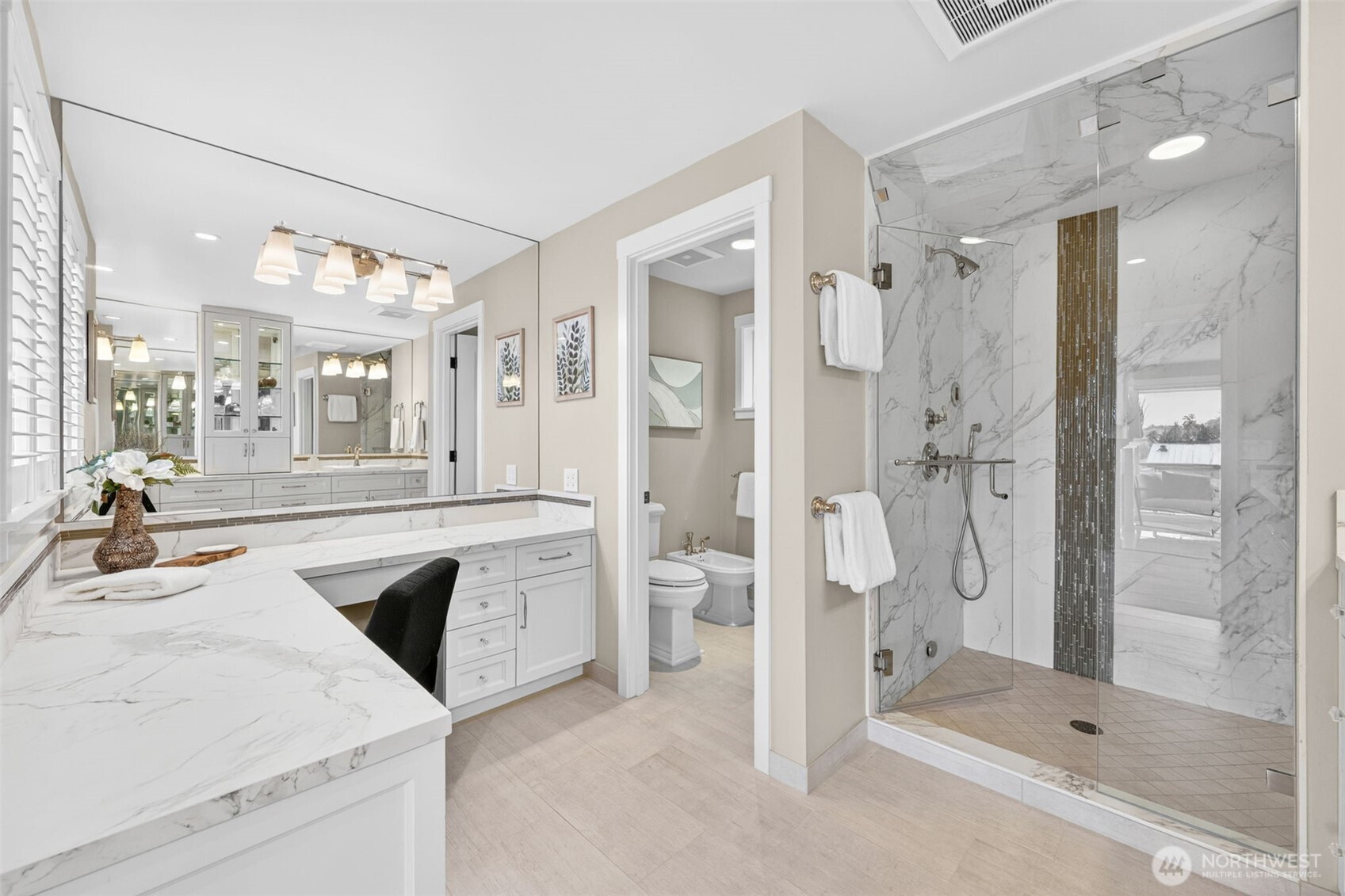 9829 NE 1st Street , Bellevue, WA 98004