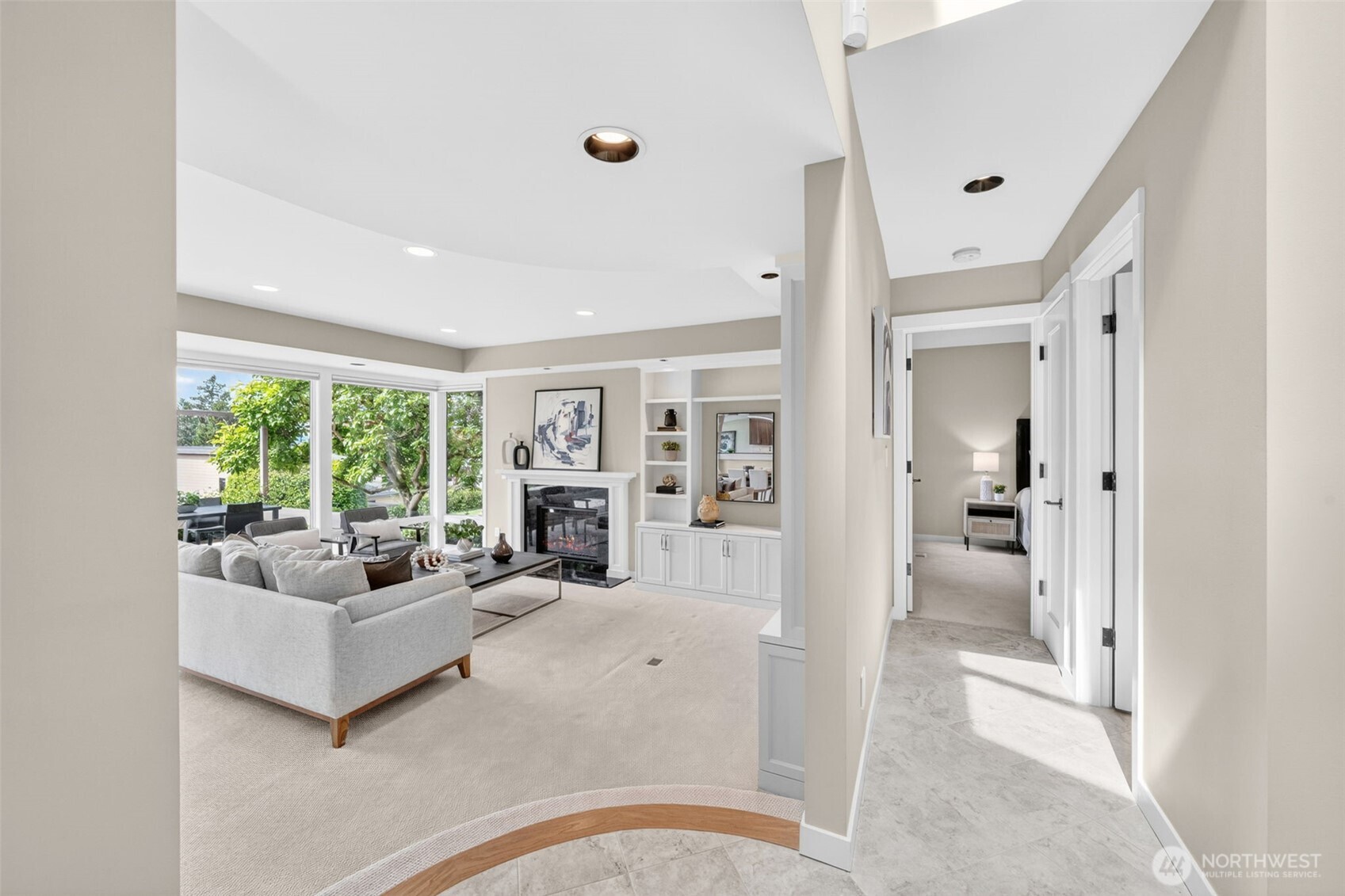 9829 NE 1st Street , Bellevue, WA 98004