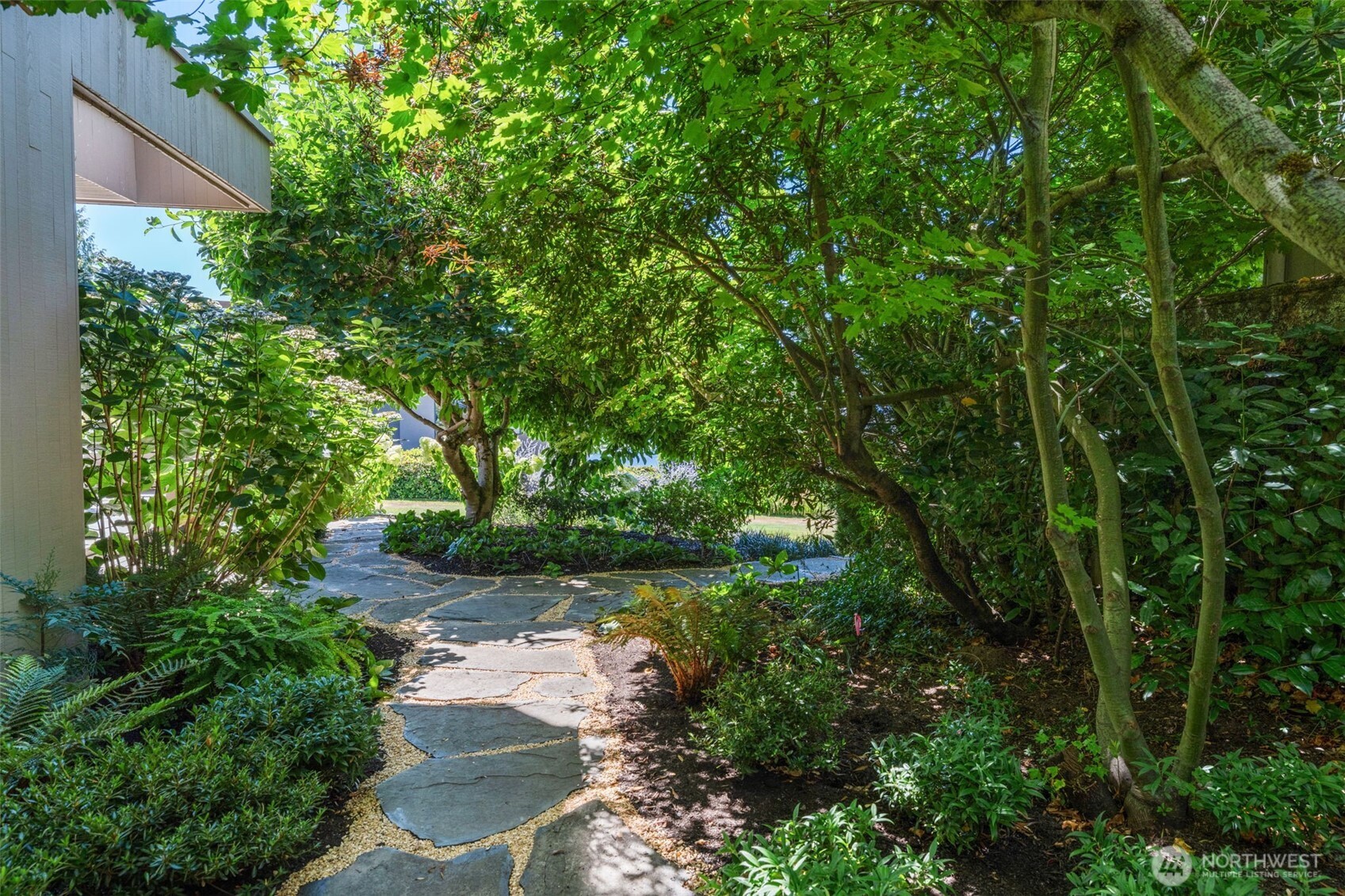 9829 NE 1st Street , Bellevue, WA 98004
