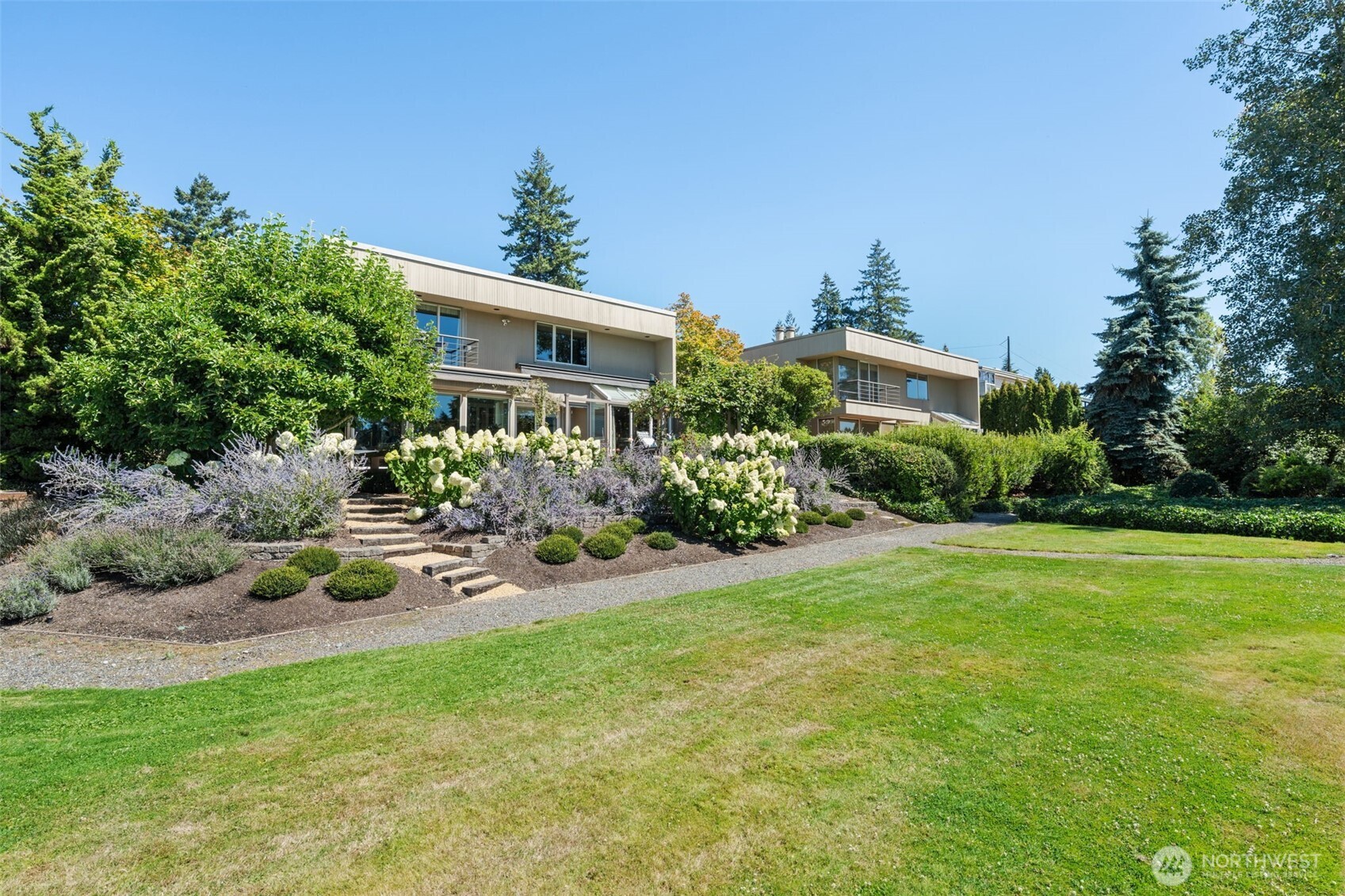 9829 NE 1st Street , Bellevue, WA 98004