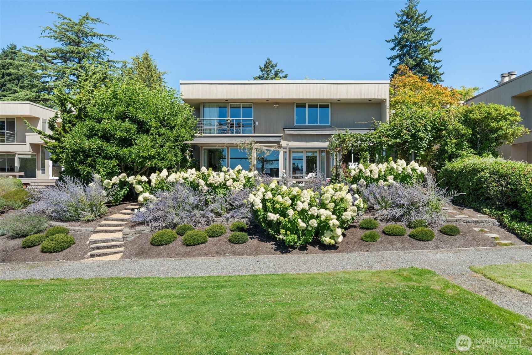 9829 NE 1st Street , Bellevue, WA 98004