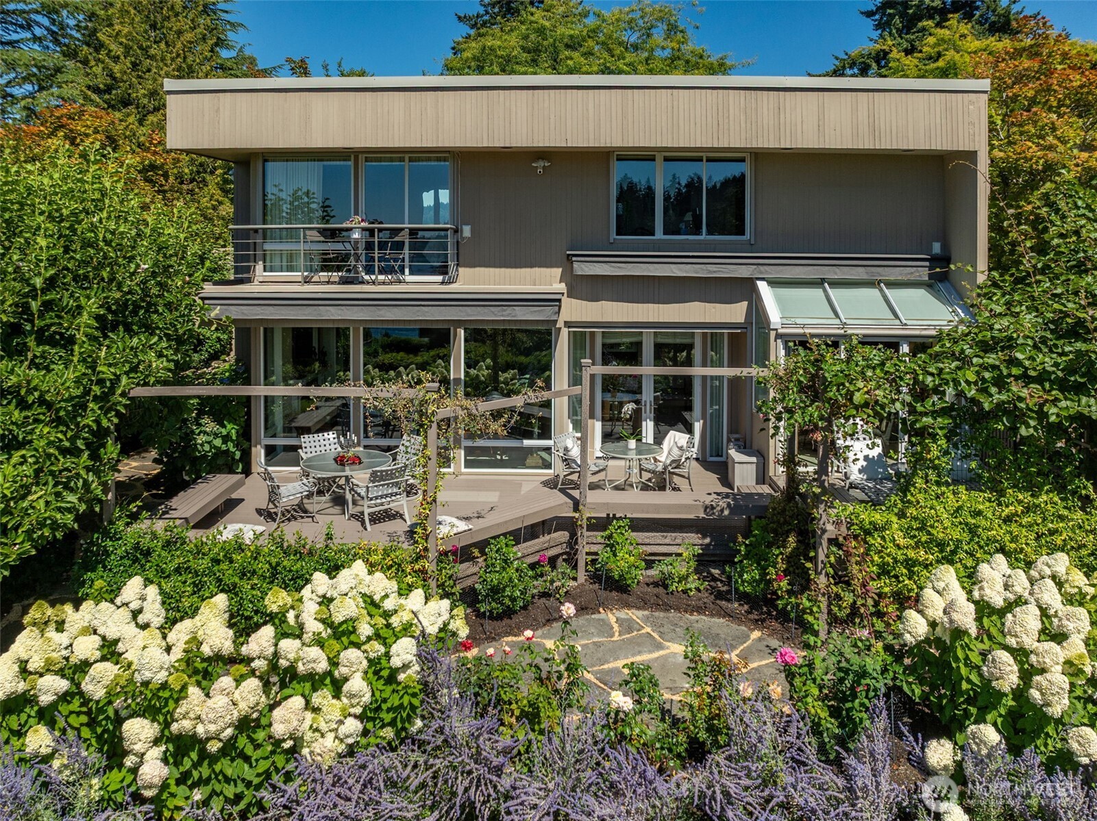9829 NE 1st Street , Bellevue, WA 98004