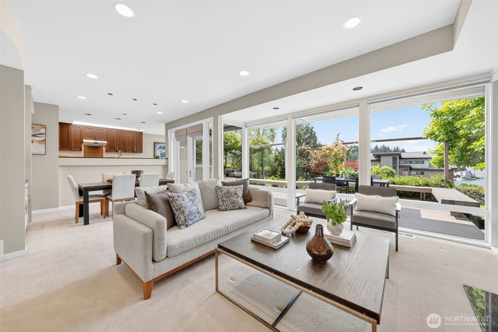 9829 NE 1st Street , Bellevue, WA 98004