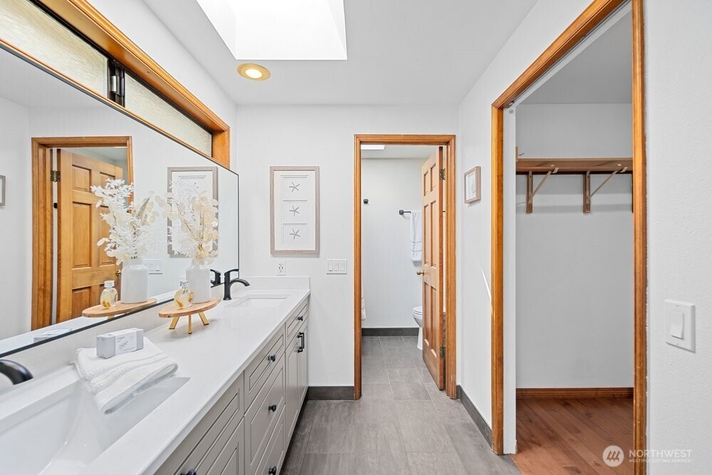 902 7th Avenue S, Edmonds, WA 98020