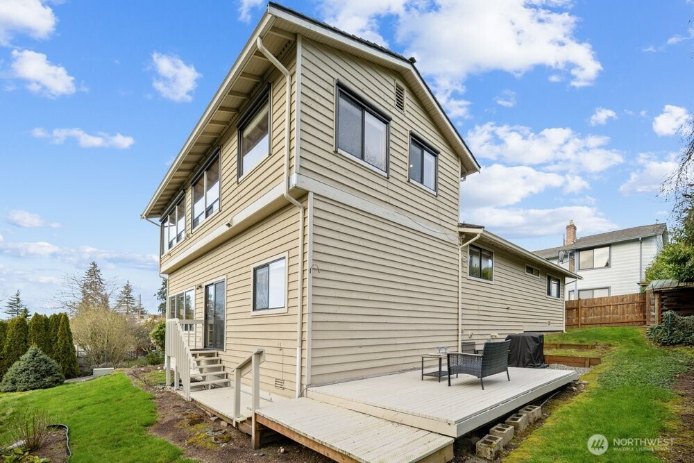 902 7th Avenue S, Edmonds, WA 98020