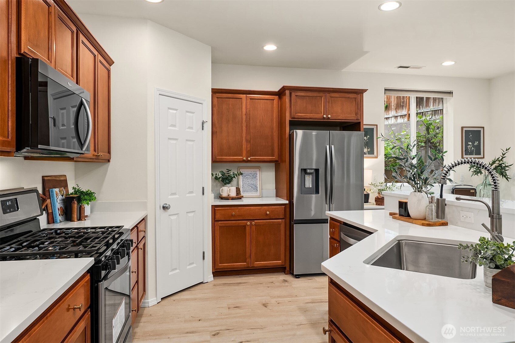 22909 41st Avenue SE, Bothell, WA 98021-9090