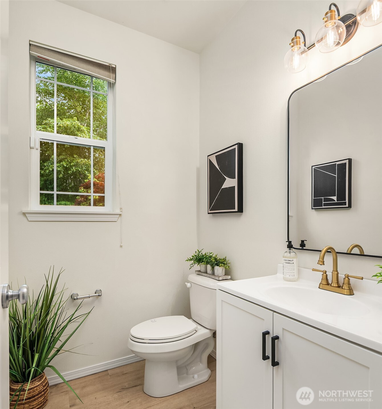 22909 41st Avenue SE, Bothell, WA 98021-9090