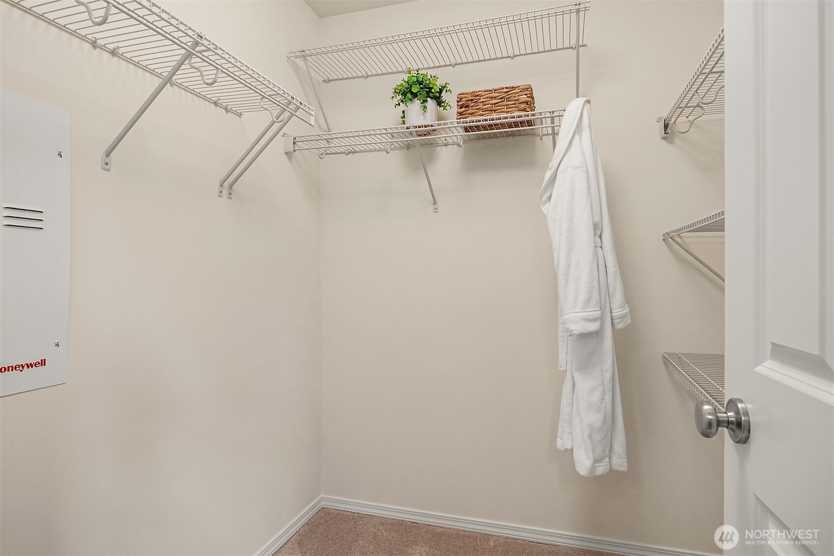 22909 41st Avenue SE, Bothell, WA 98021-9090