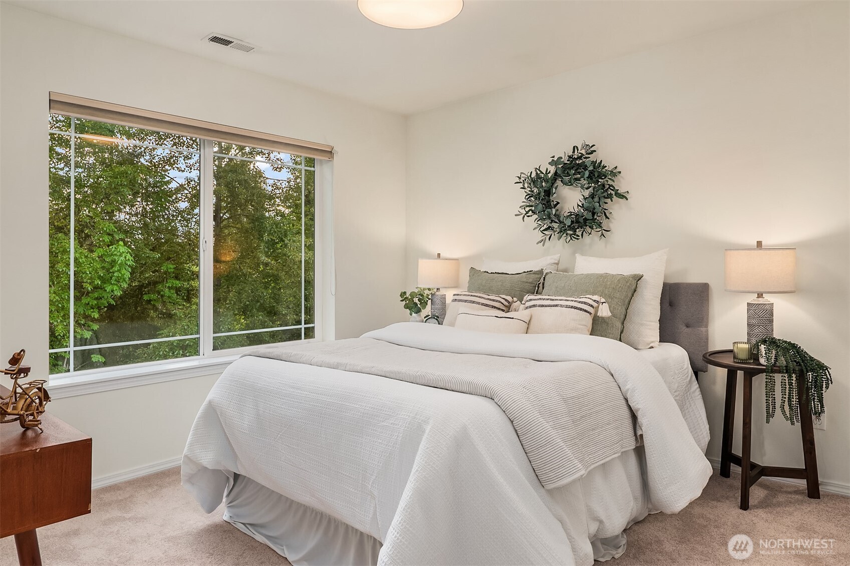22909 41st Avenue SE, Bothell, WA 98021-9090