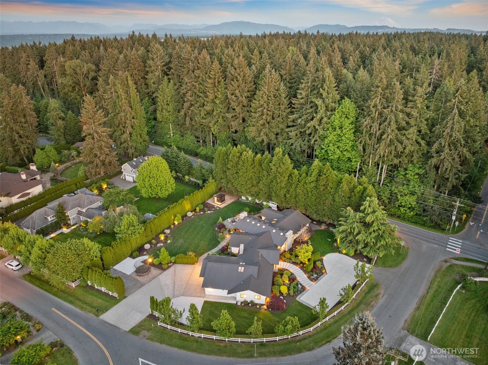 6006 128th Avenue NE, Kirkland, WA 98033