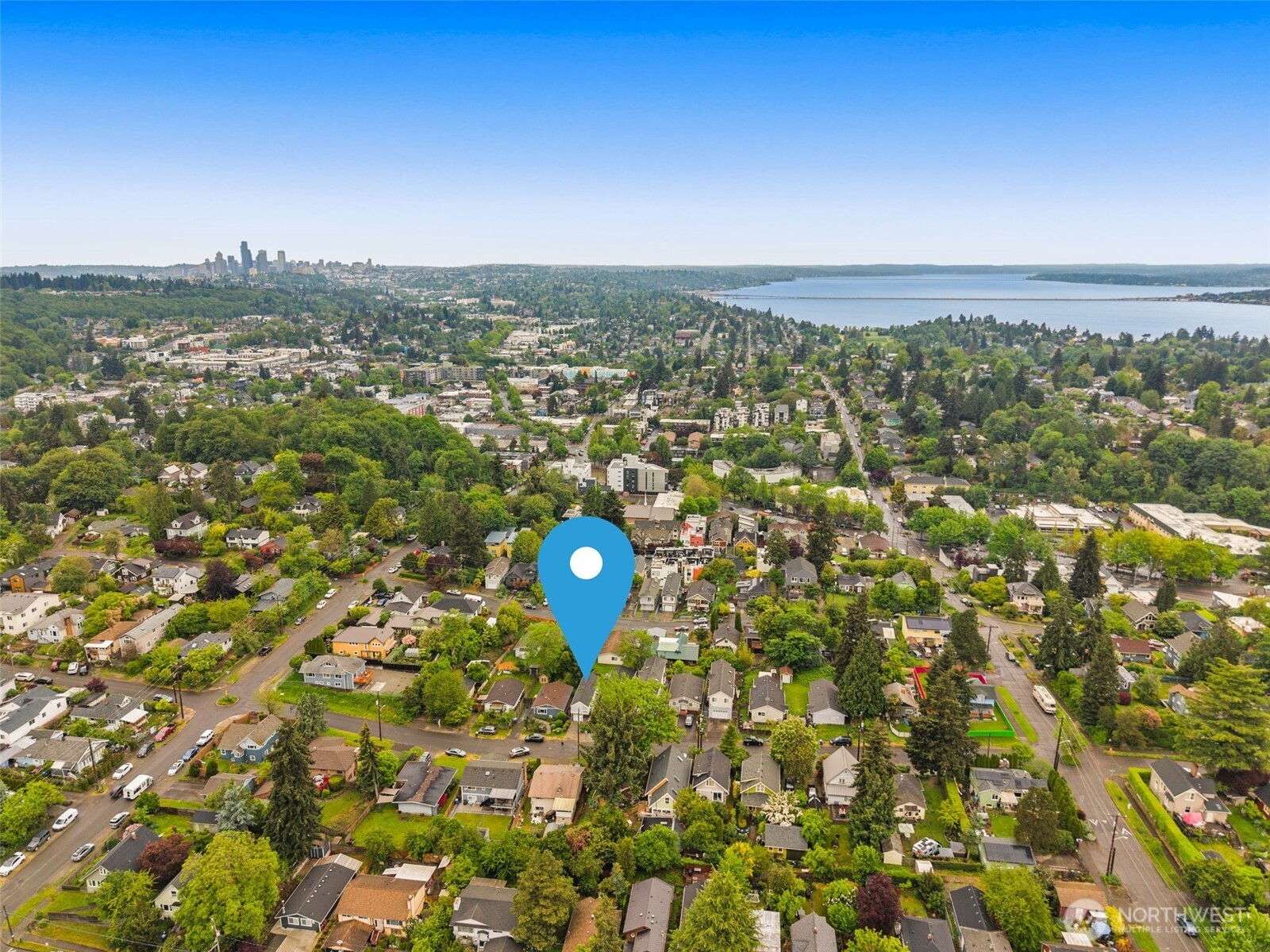 3928 S Findlay Street , Seattle, WA 98118