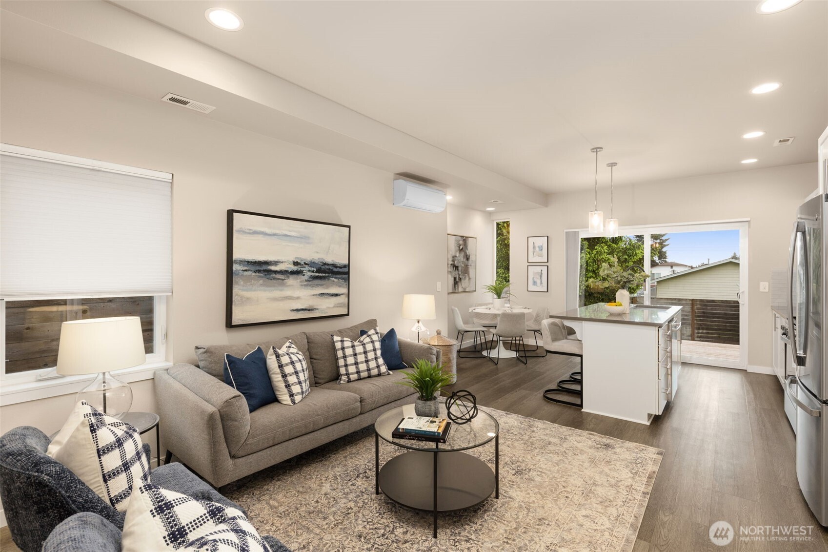 3928 S Findlay Street , Seattle, WA 98118