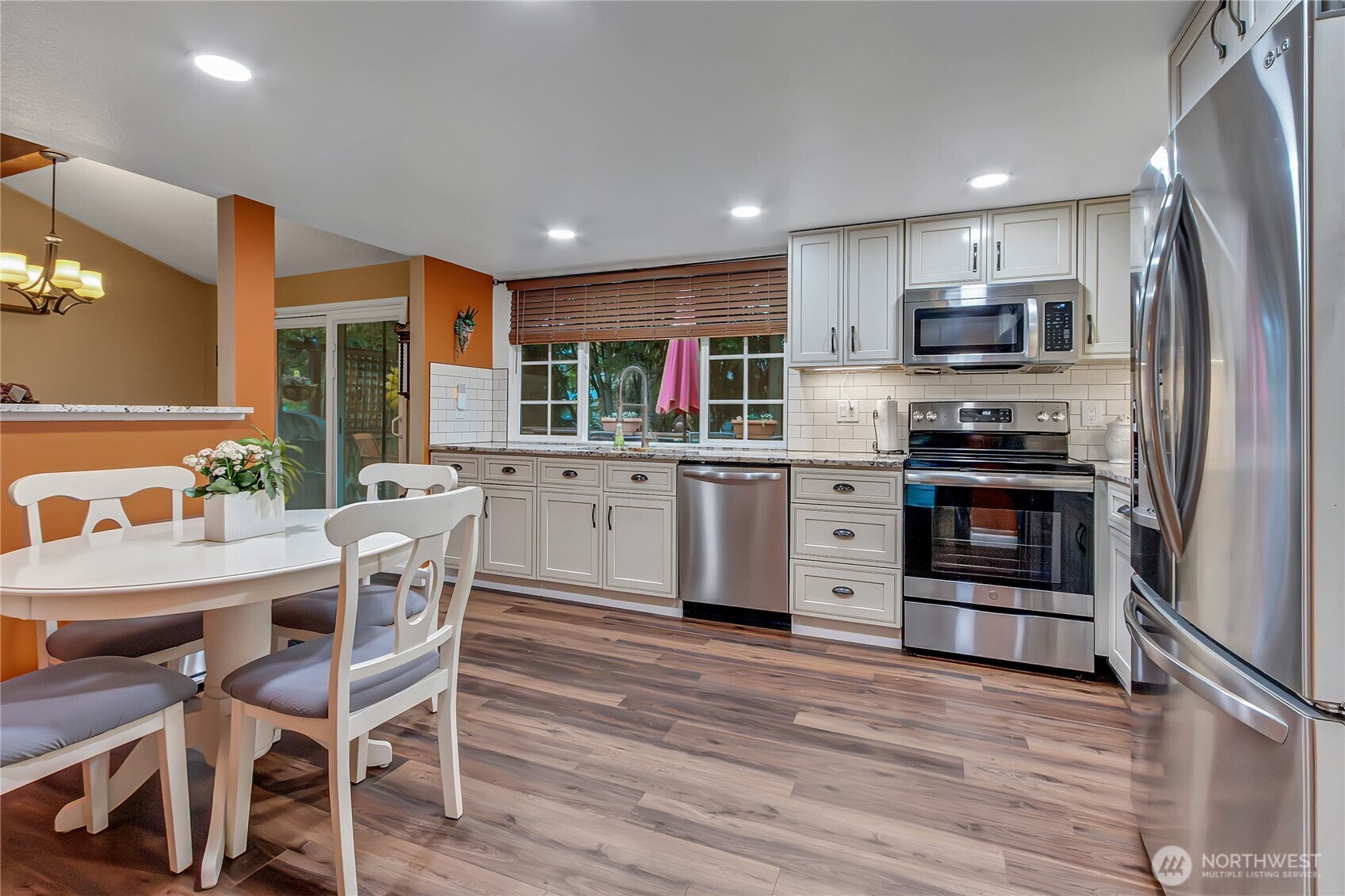 33762 32nd Avenue SW, Federal Way, WA 98023