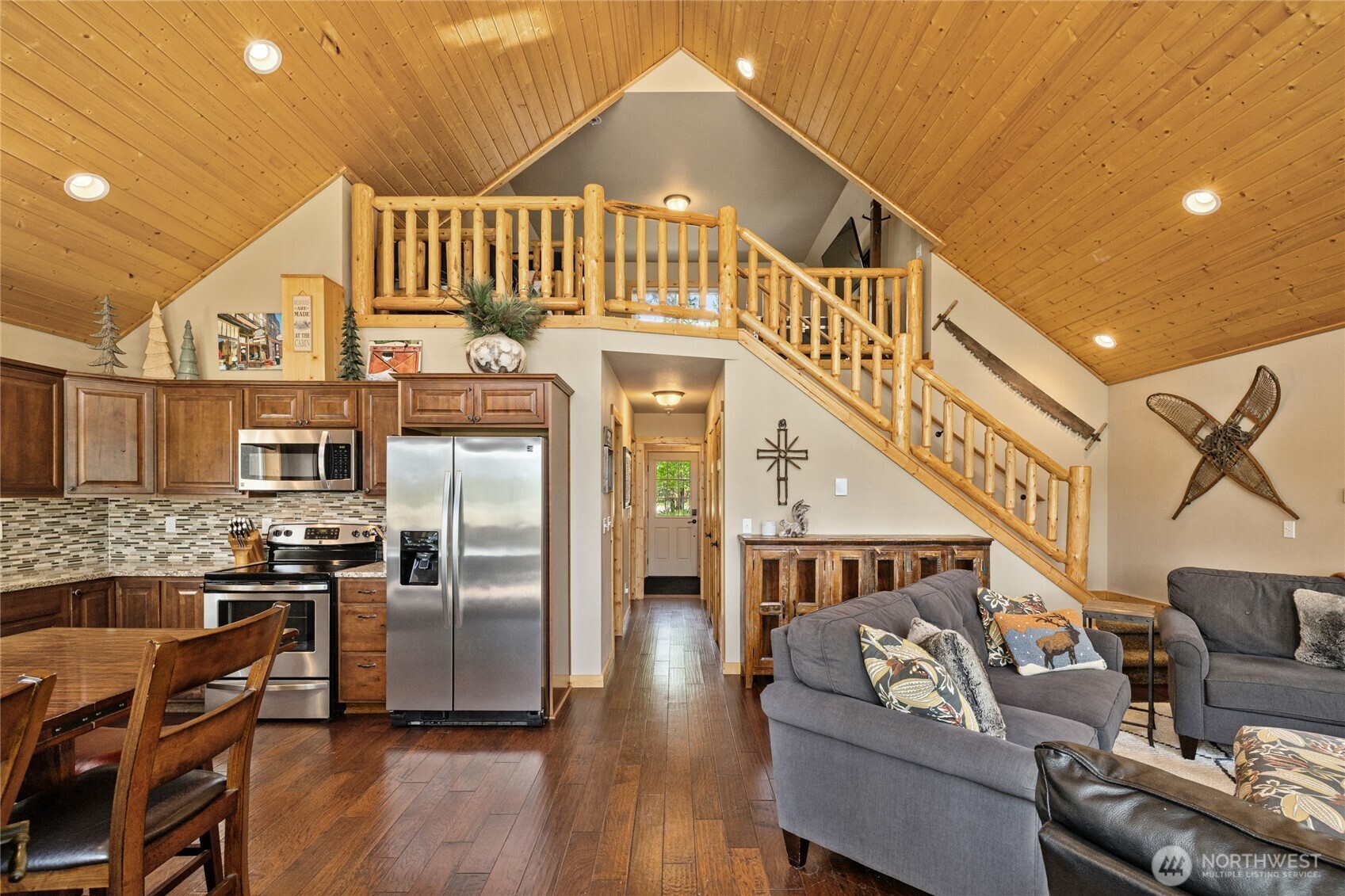 910 Bakers Road , Ronald, WA 98940