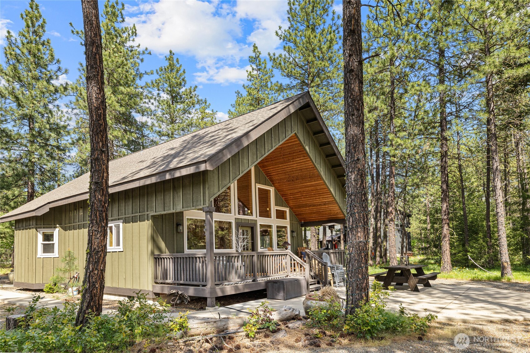 910 Bakers Road , Ronald, WA 98940