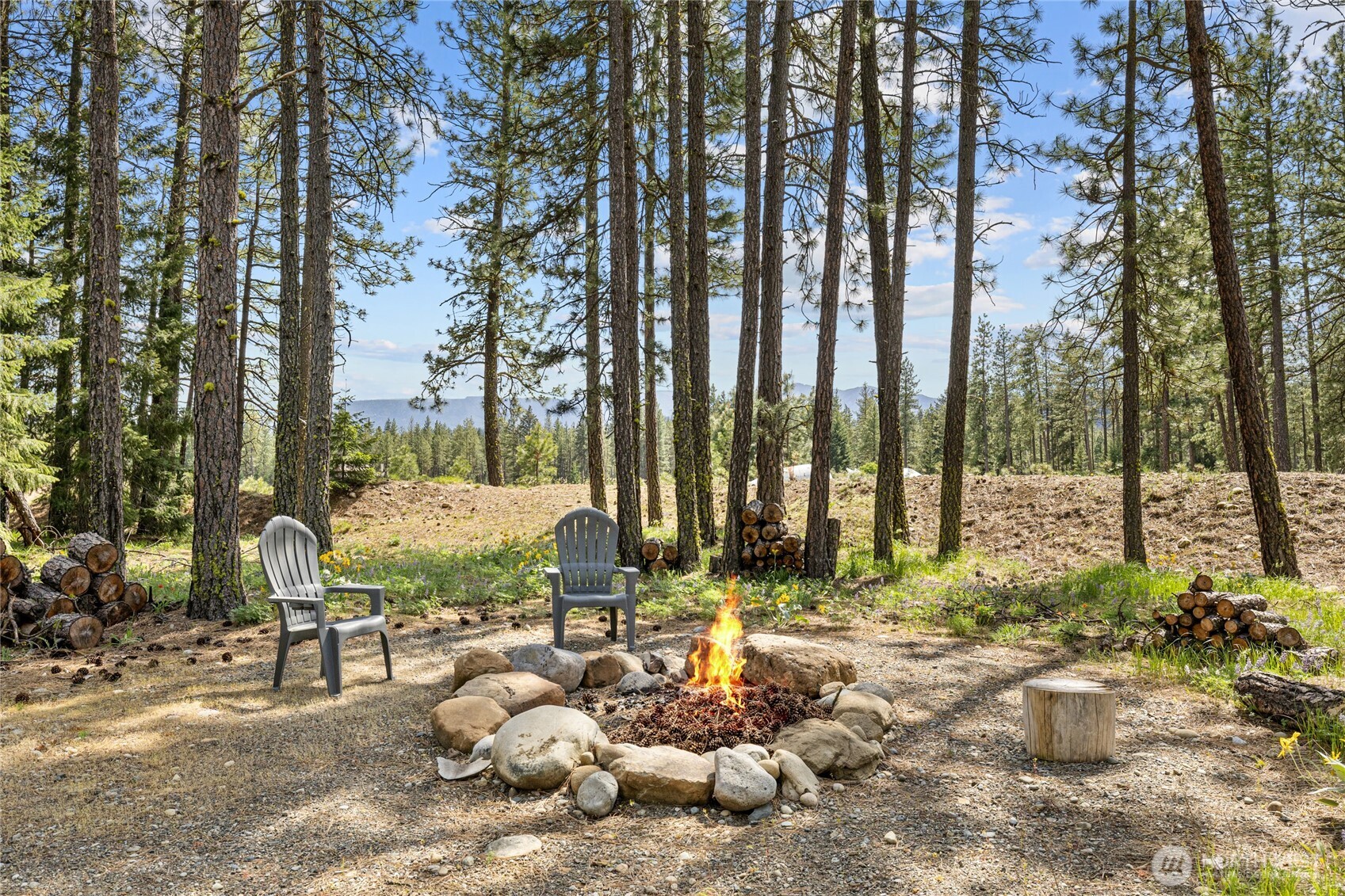 910 Bakers Road , Ronald, WA 98940