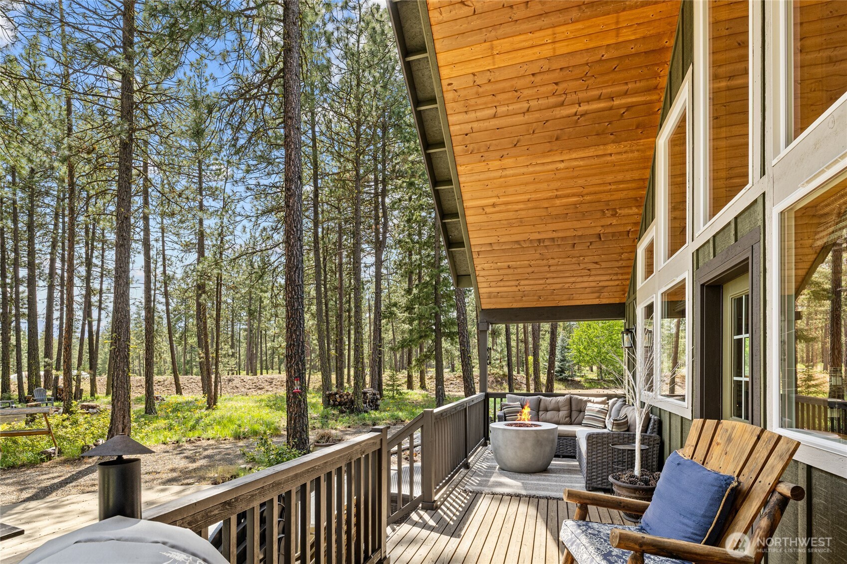 910 Bakers Road , Ronald, WA 98940
