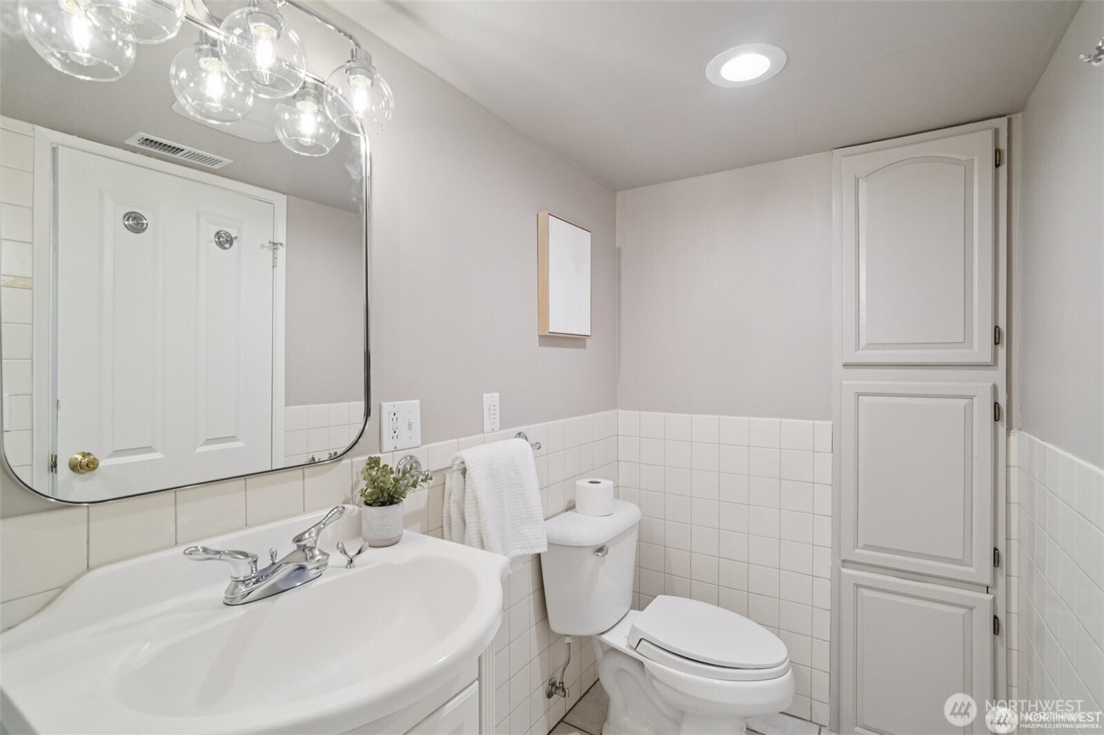 314 N 117th Street , Seattle, WA 98133