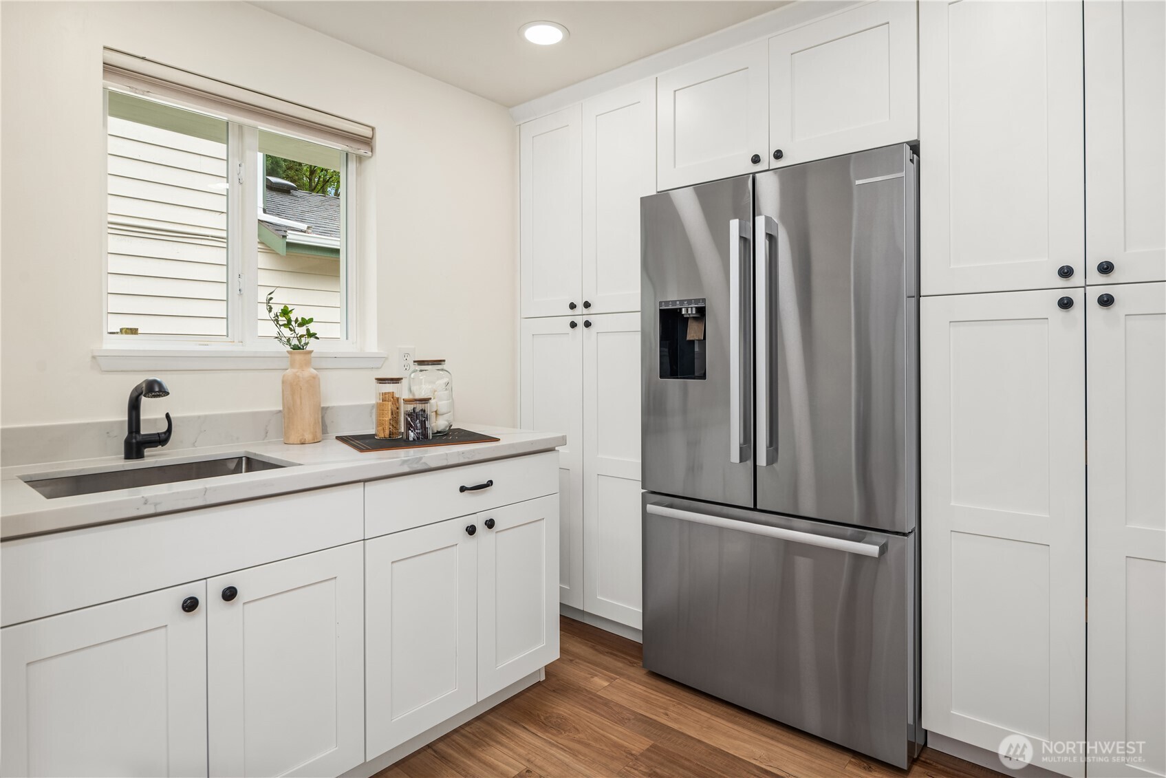 6439 Marshall Avenue SW, Seattle, WA 98136