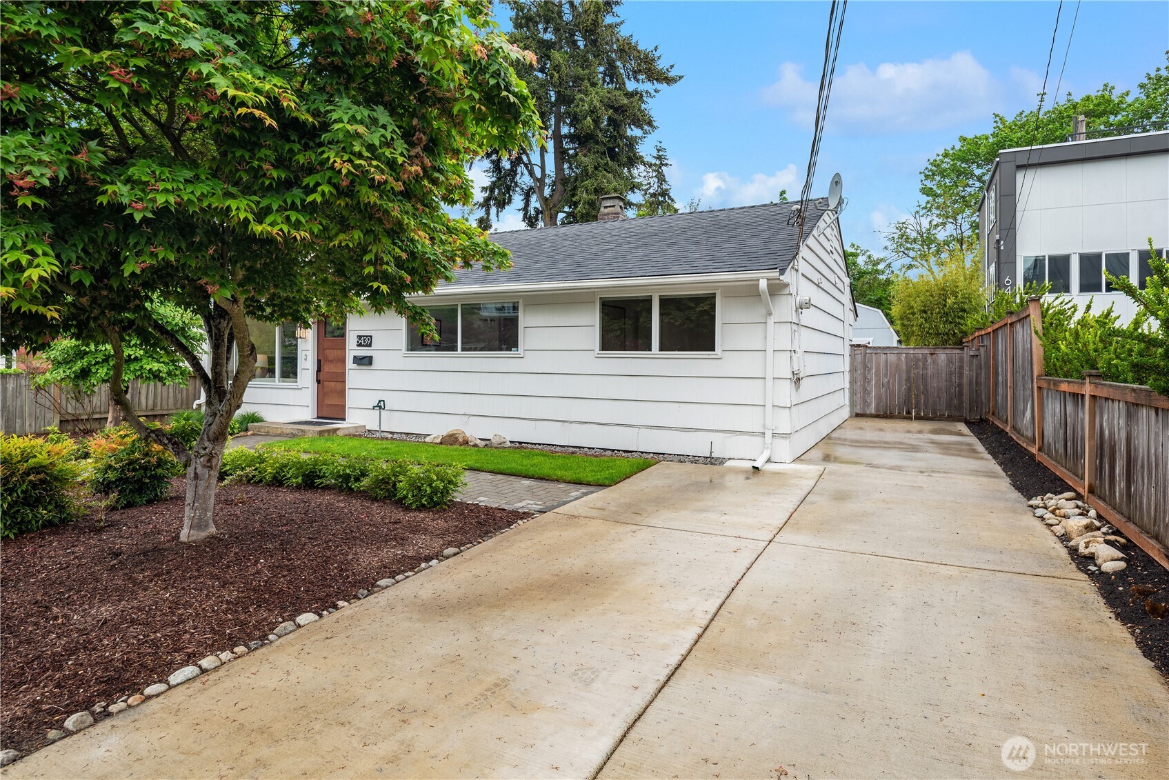 6439 Marshall Avenue SW, Seattle, WA 98136